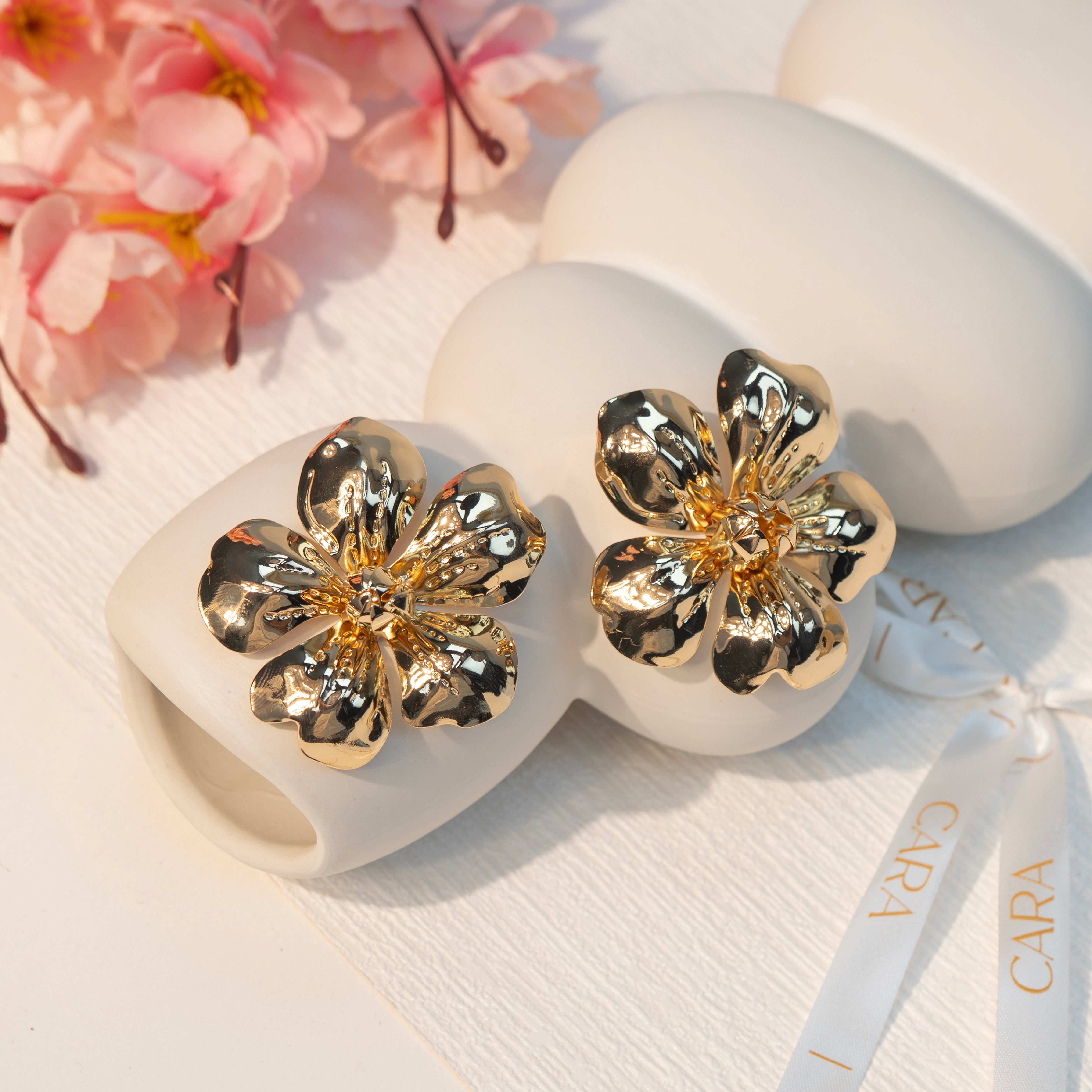 Chroma Shine Earrings