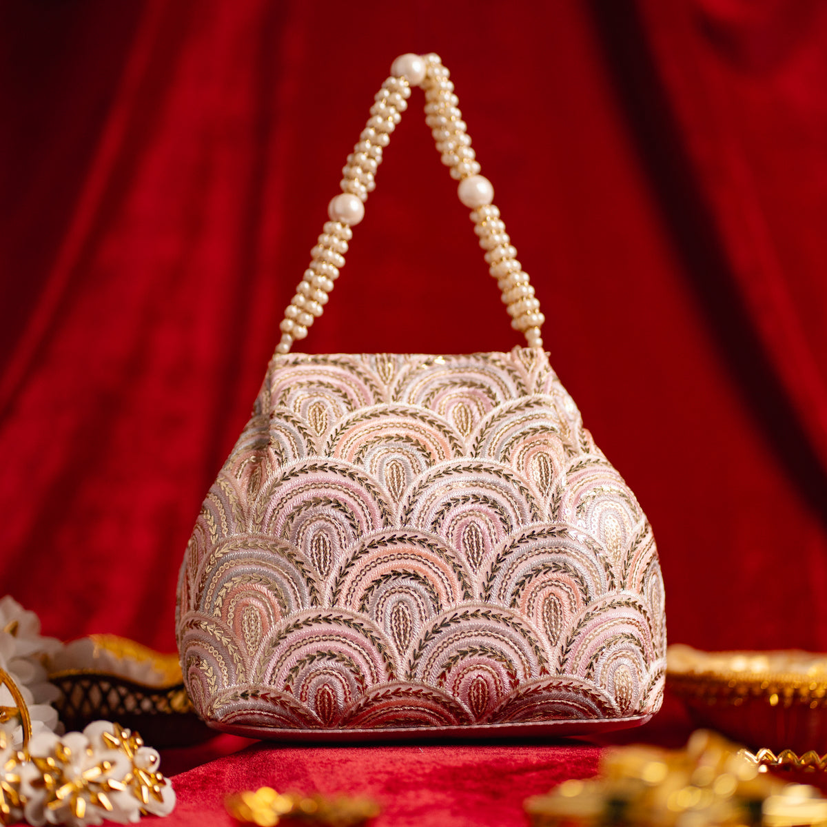 Golden Grace Potli | cara