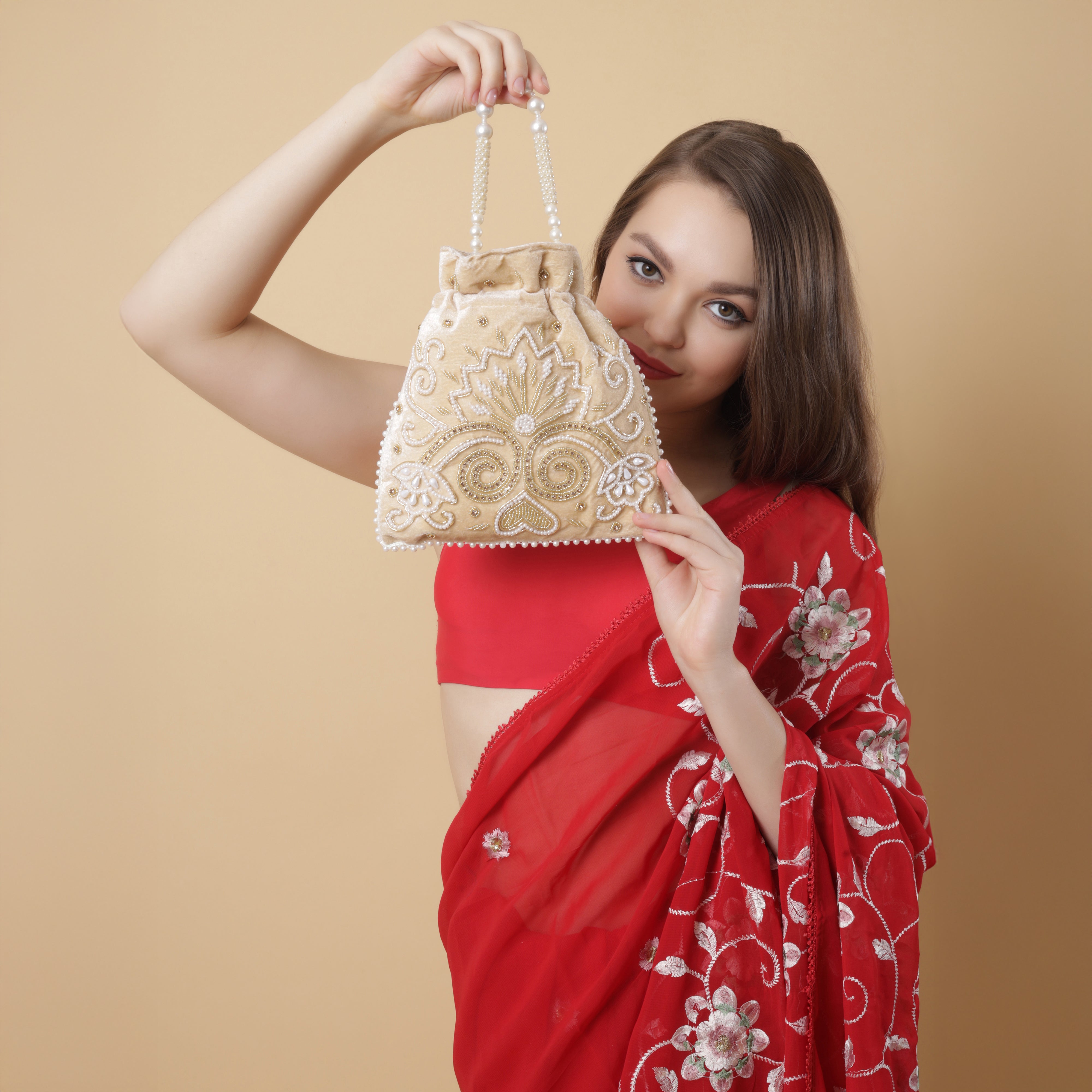 Cream Pearlstone Radiance Potli