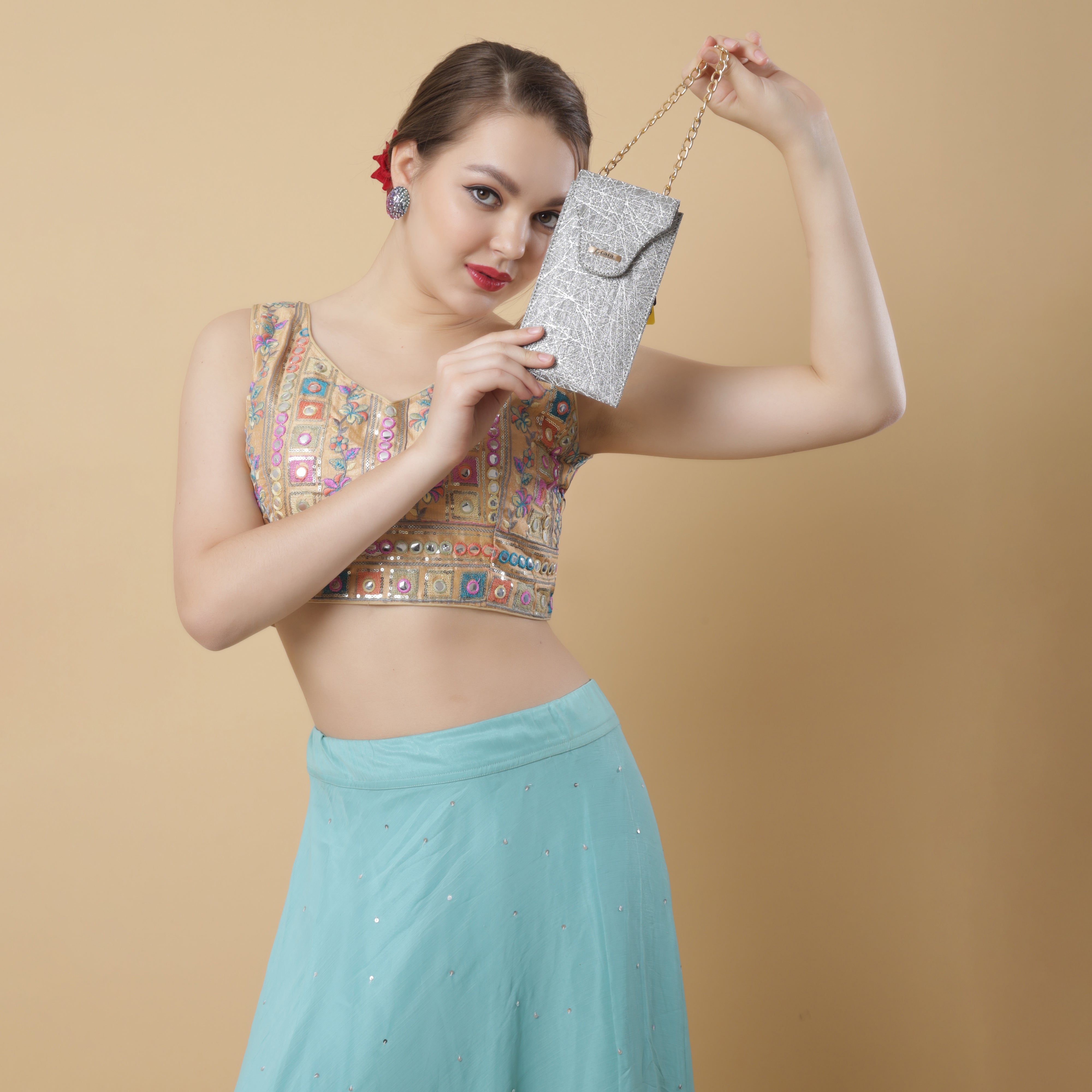 grey Gleam Chain Mobile Sling| cara