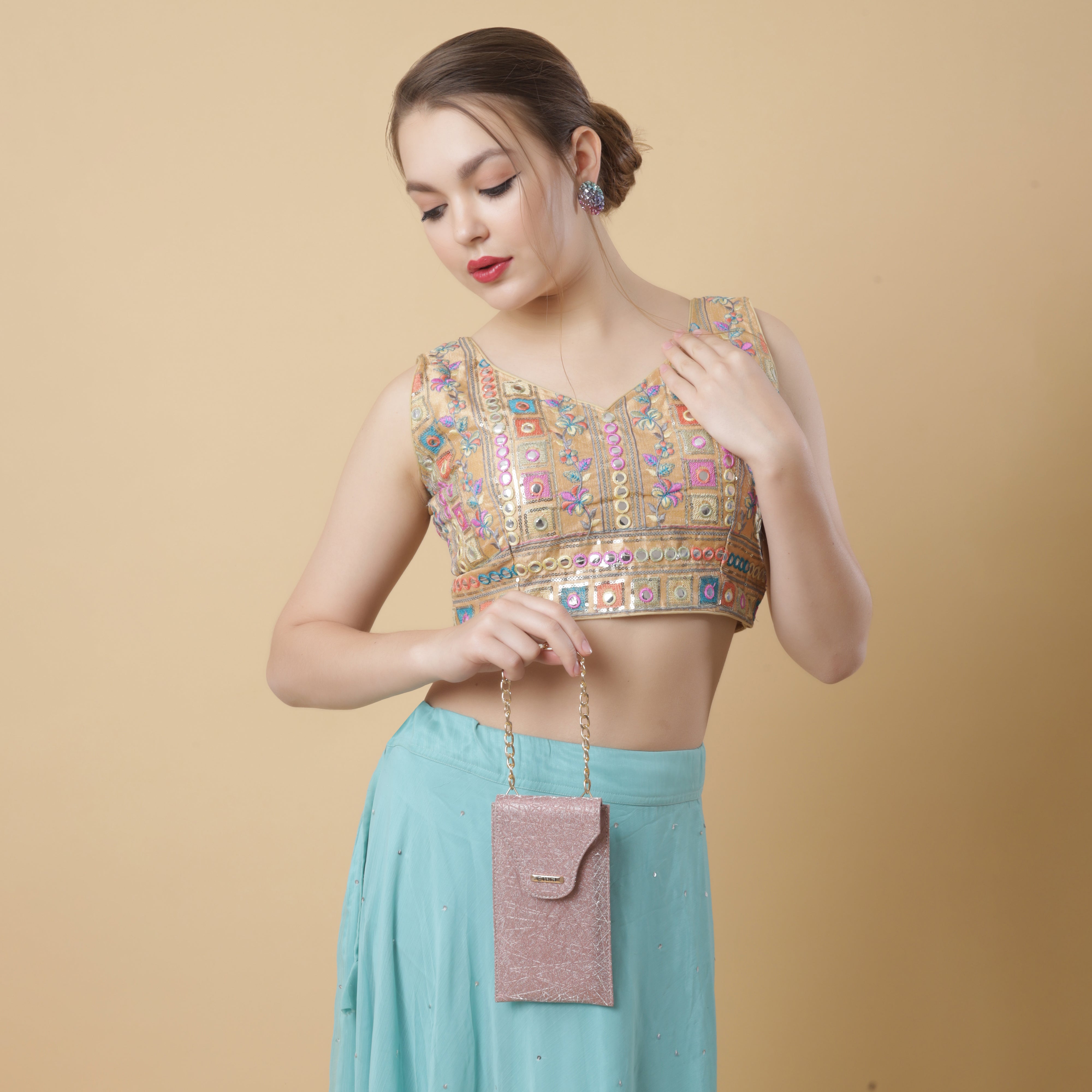 peach gold Gleam Chain Mobile Sling| cara