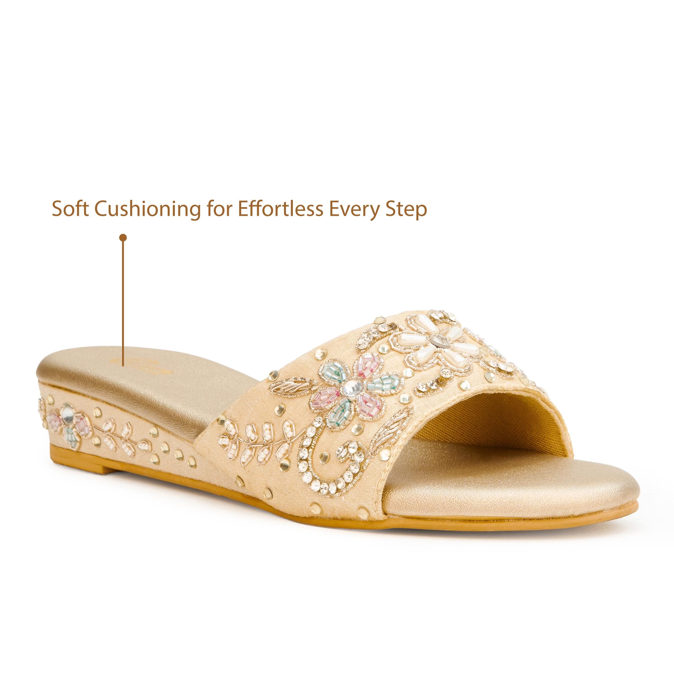 Zari Bloom Flats