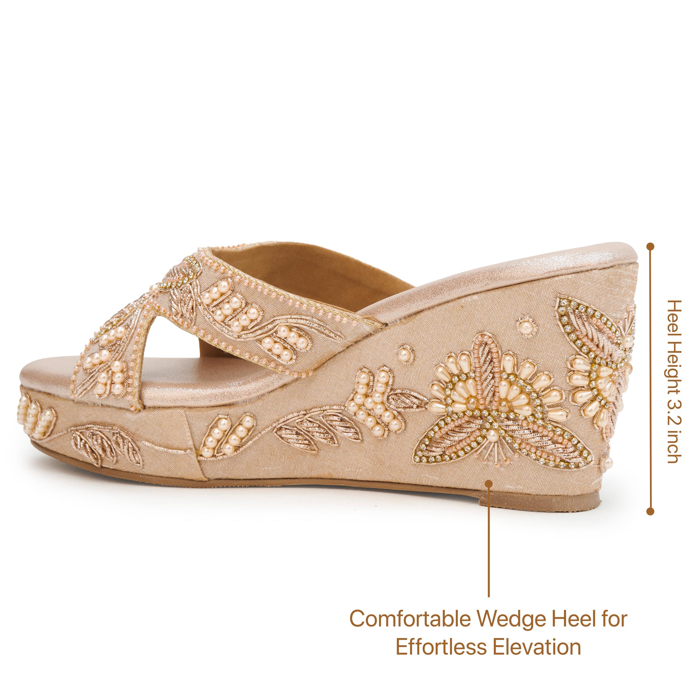 Pearl Raisin Wedges