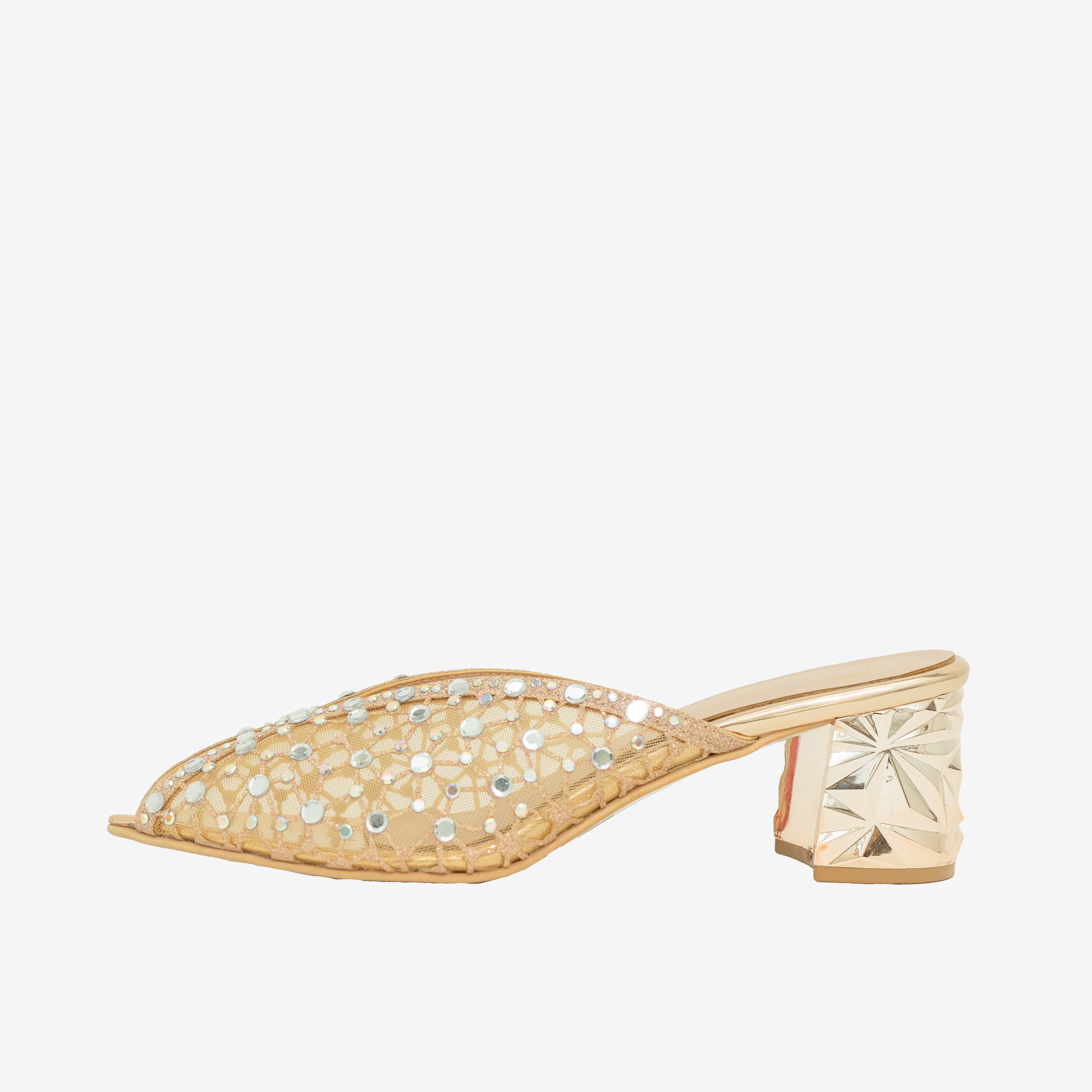 ROSE GOLD Radiance Walk | Cara