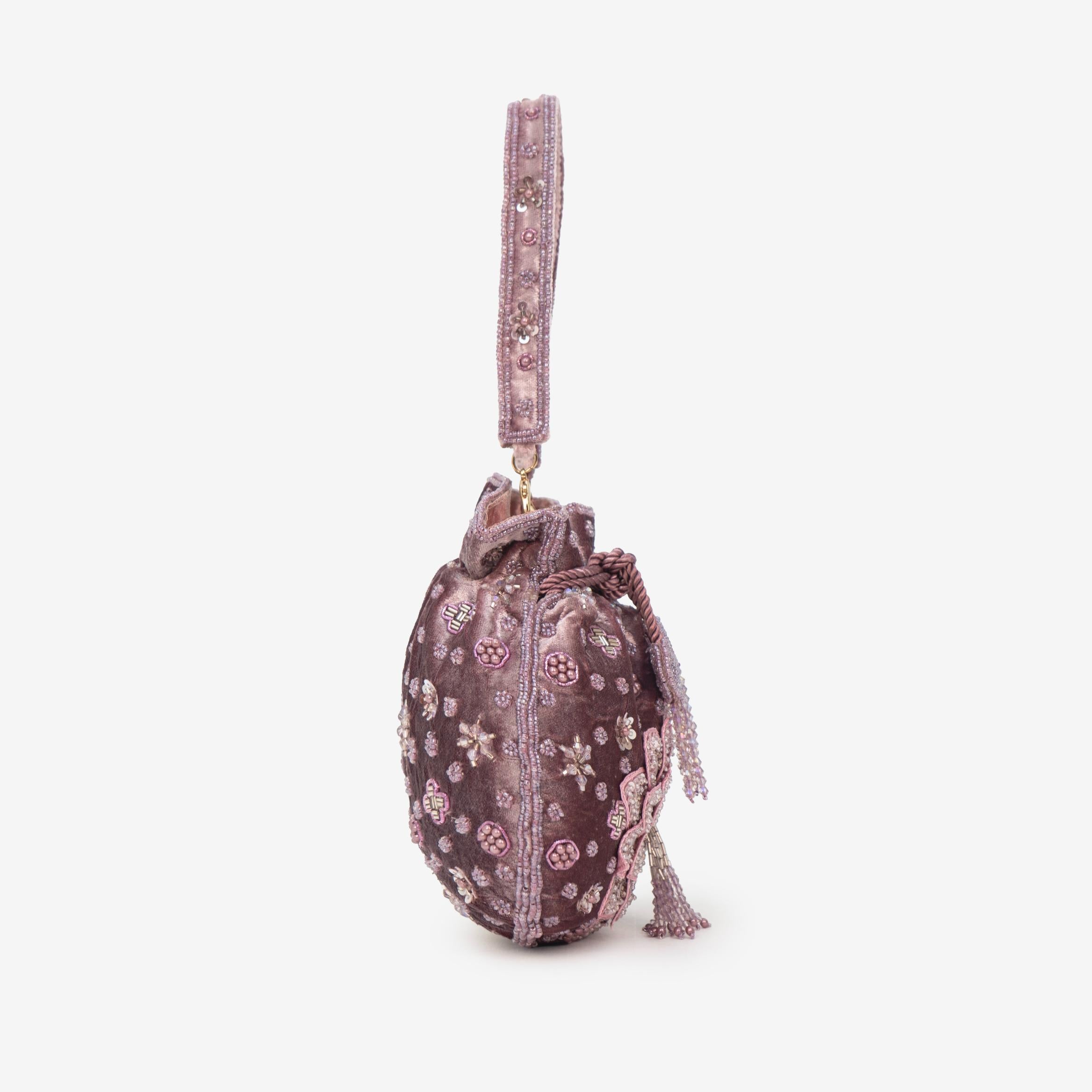 Precious Pearl Bloom Potli