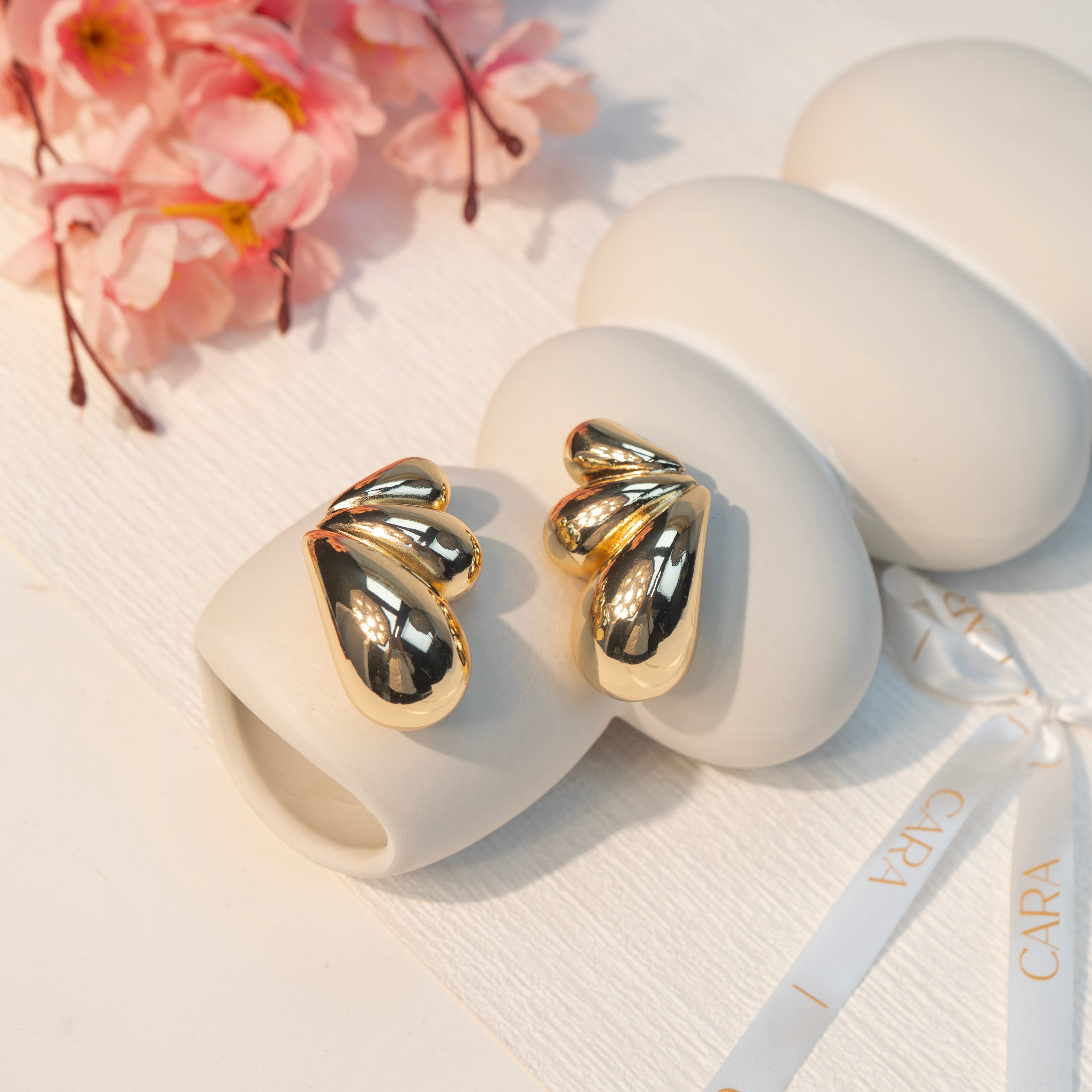 Artisan Curve Earrings