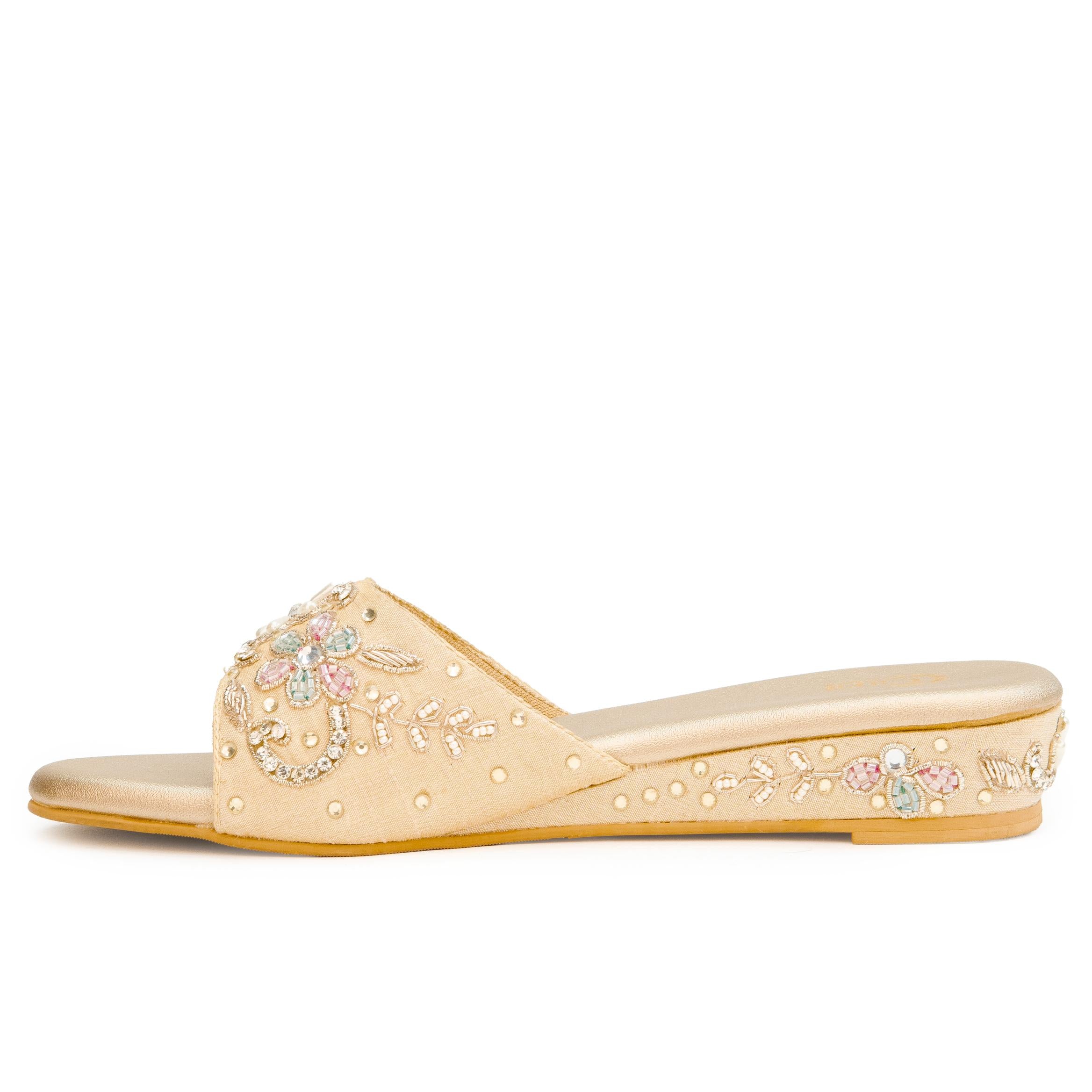 Zari Bloom Flats
