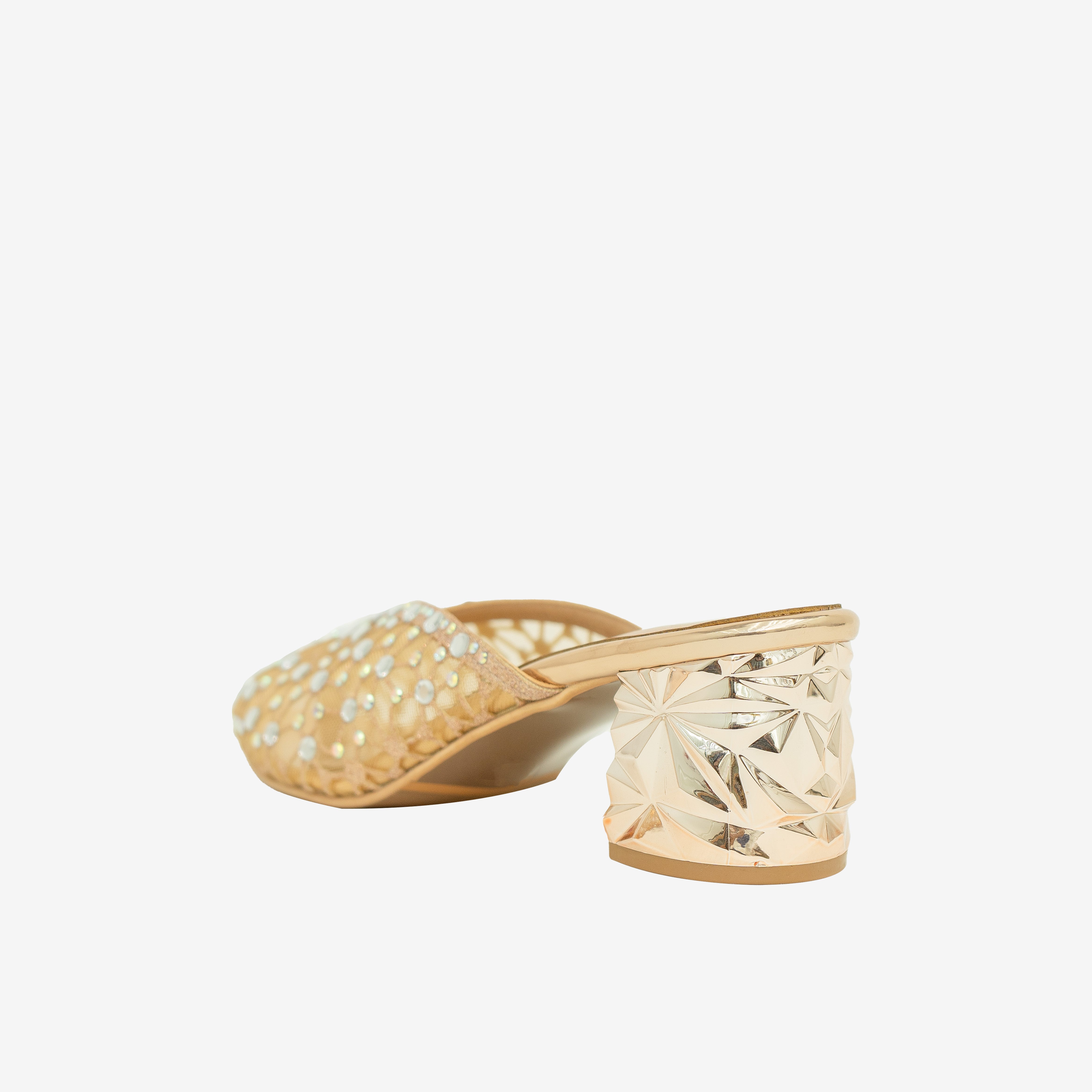 ROSE GOLD Radiance Walk | Cara