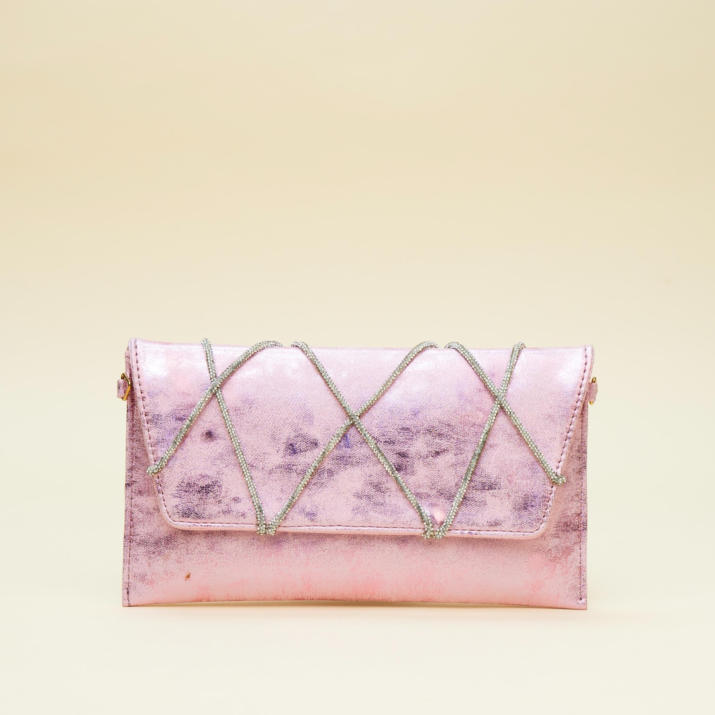 Chain Edit Clutch