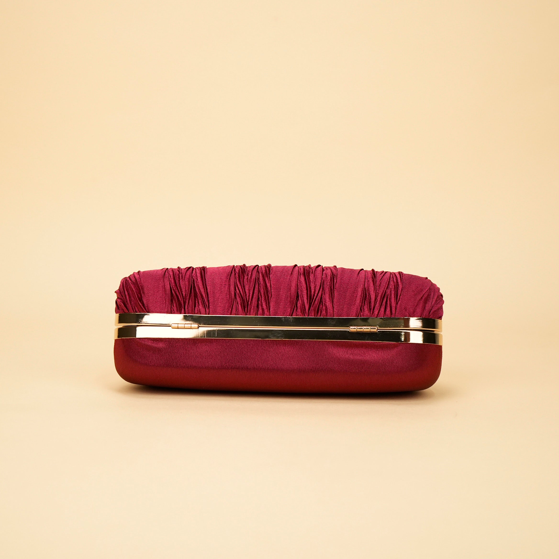 Gleam Bow Clutch