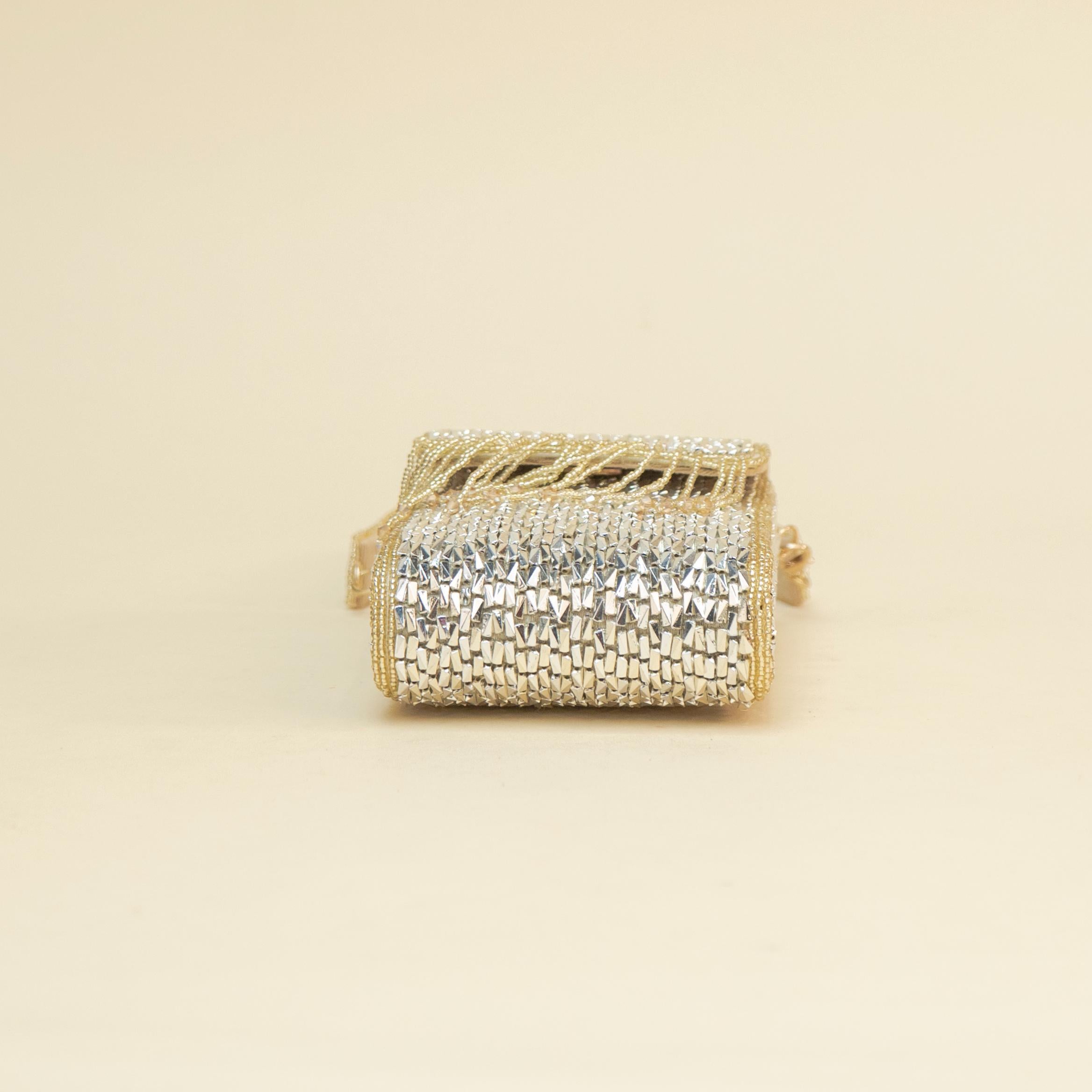 Mirror Elegance Mobile Sling