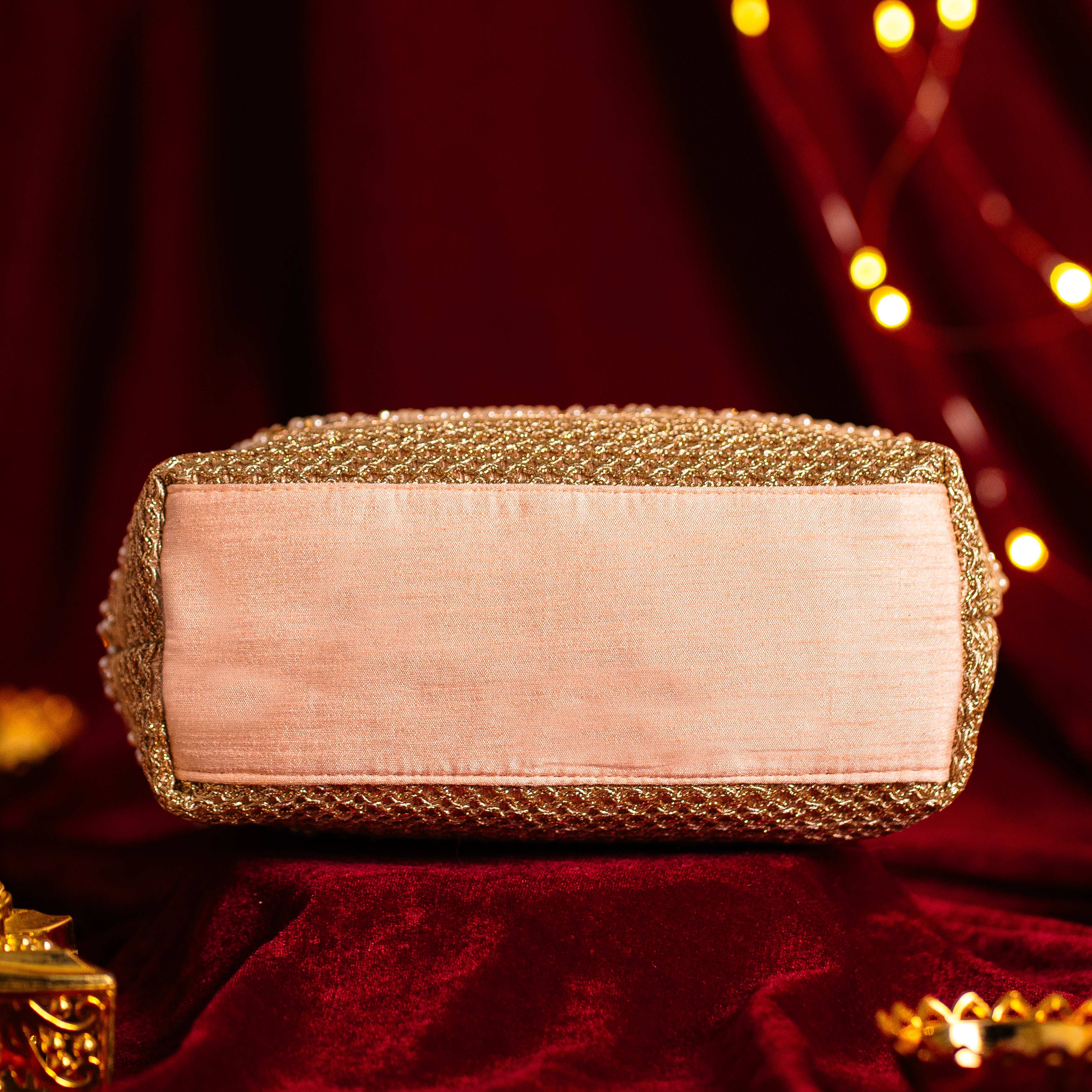 Pearl Elegance Potli