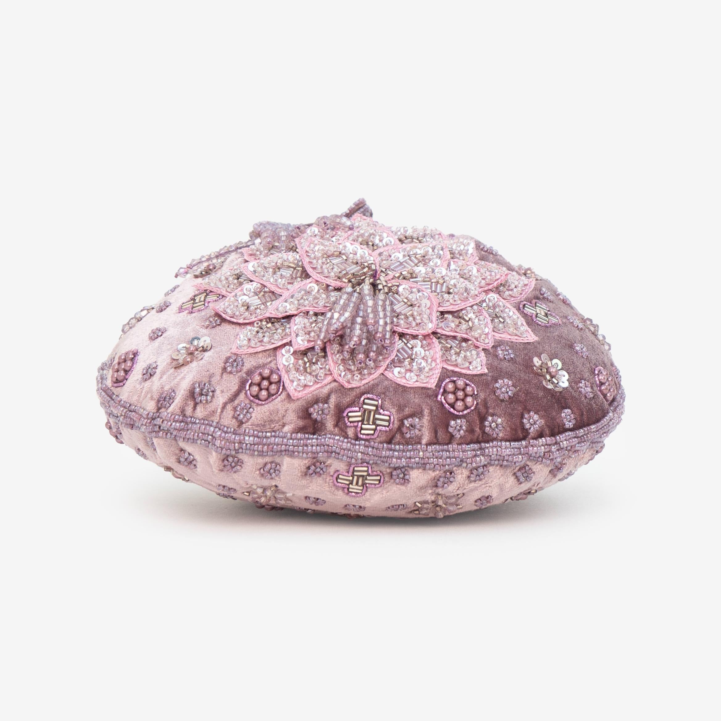 Precious Pearl Bloom Potli