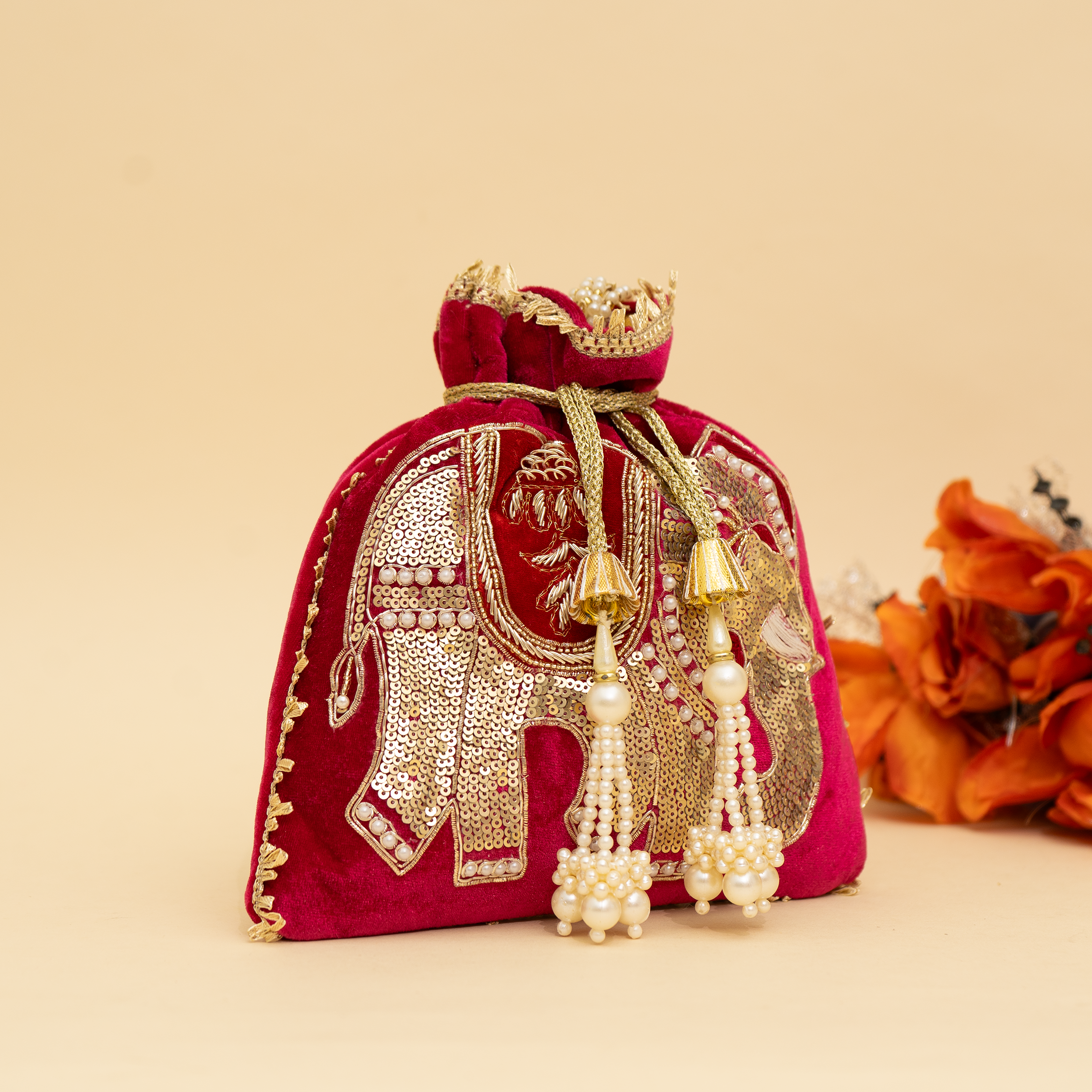 Rajsi Haathi Potli | Cara