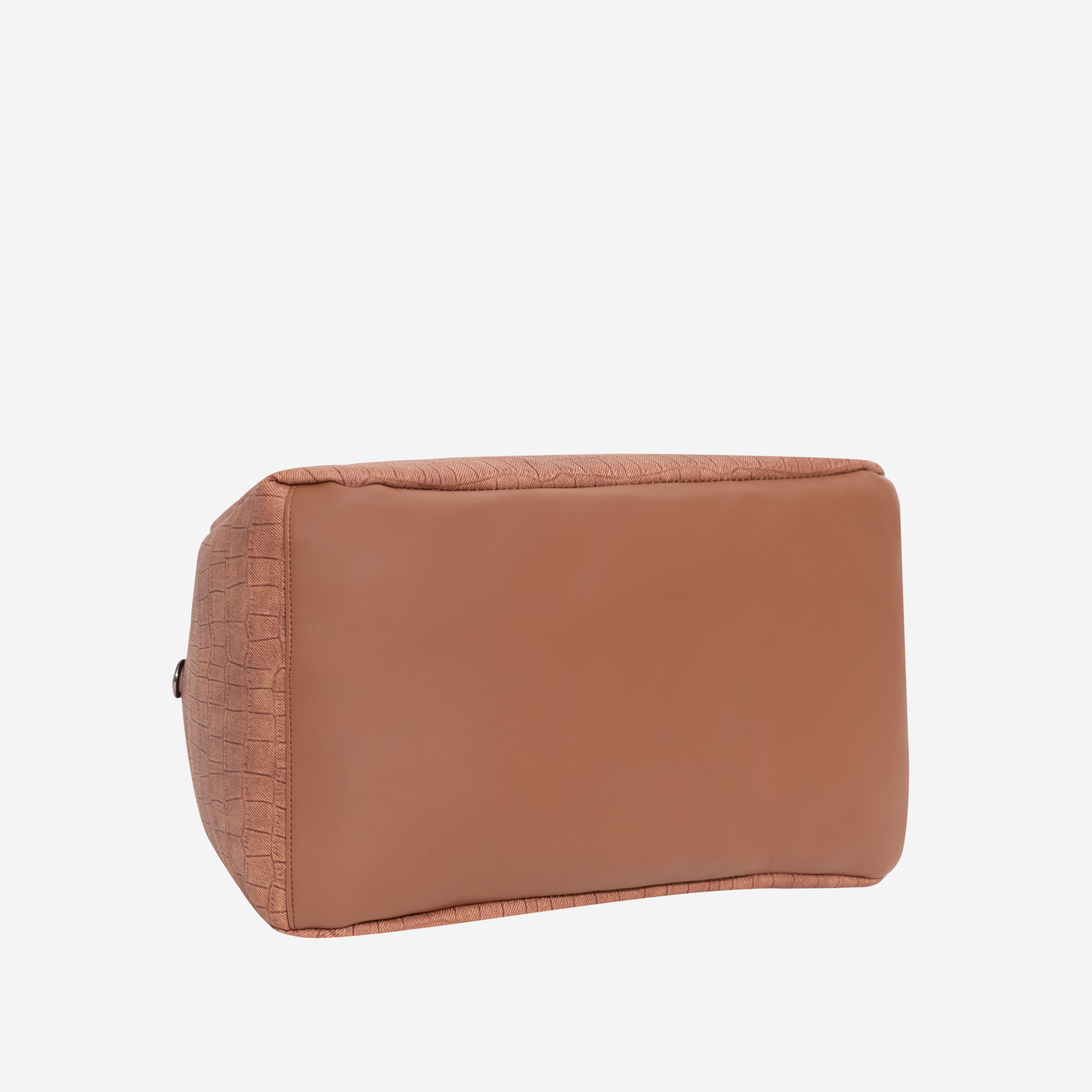 Explorer's essential Duffle Bag | CARA