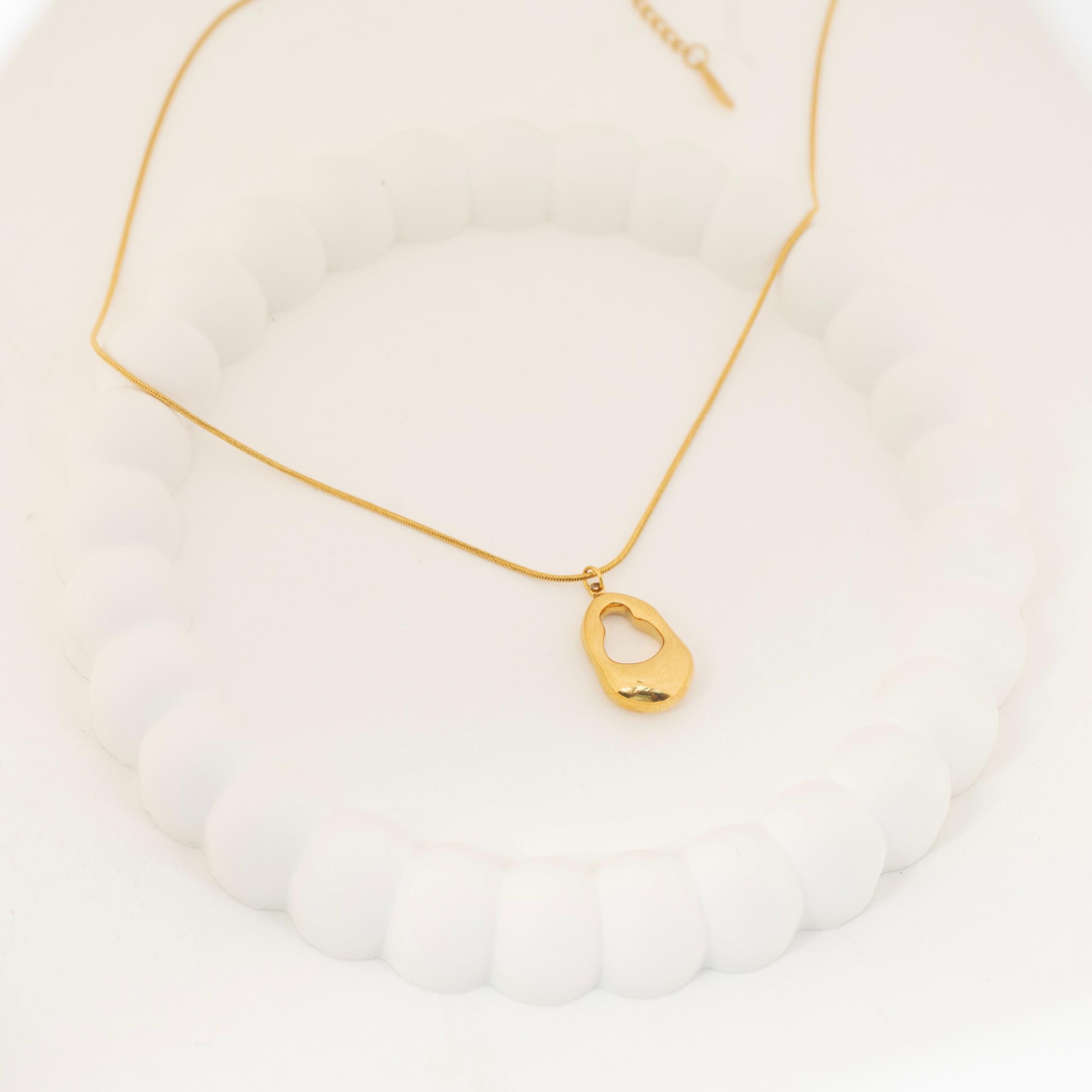 Oval Glow Necklace