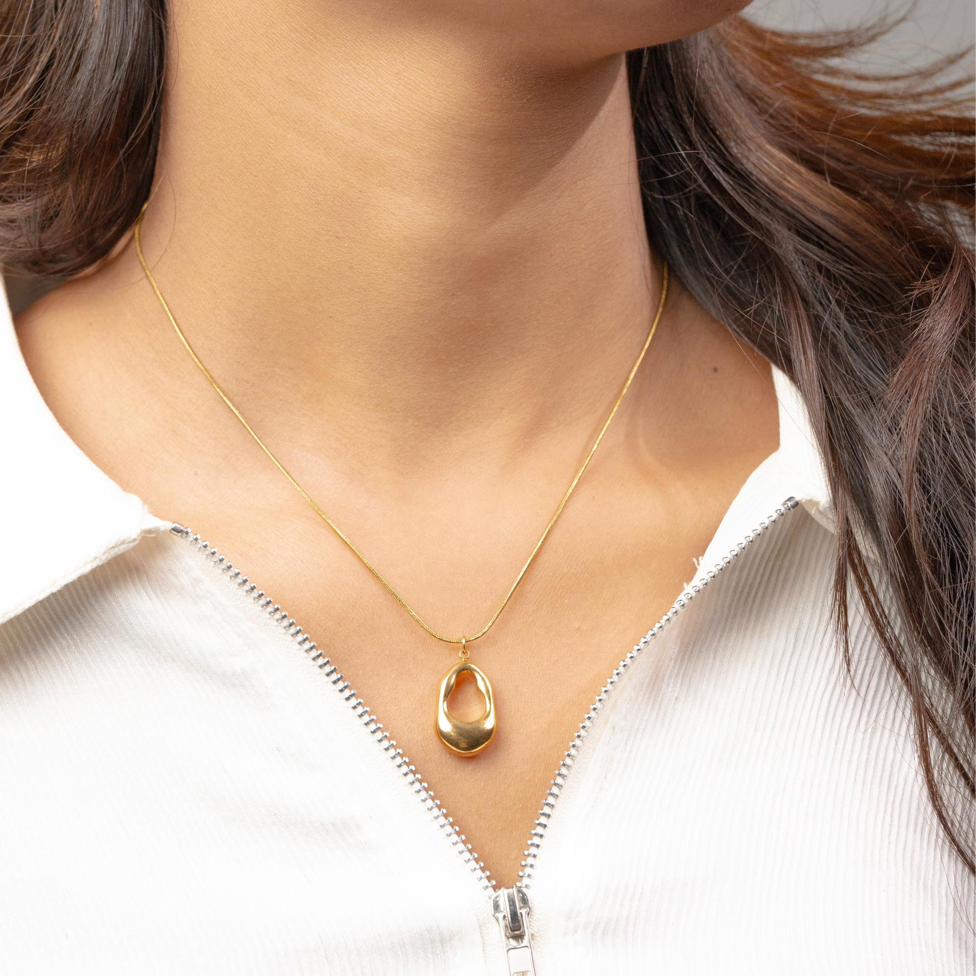 Oval Glow Necklace