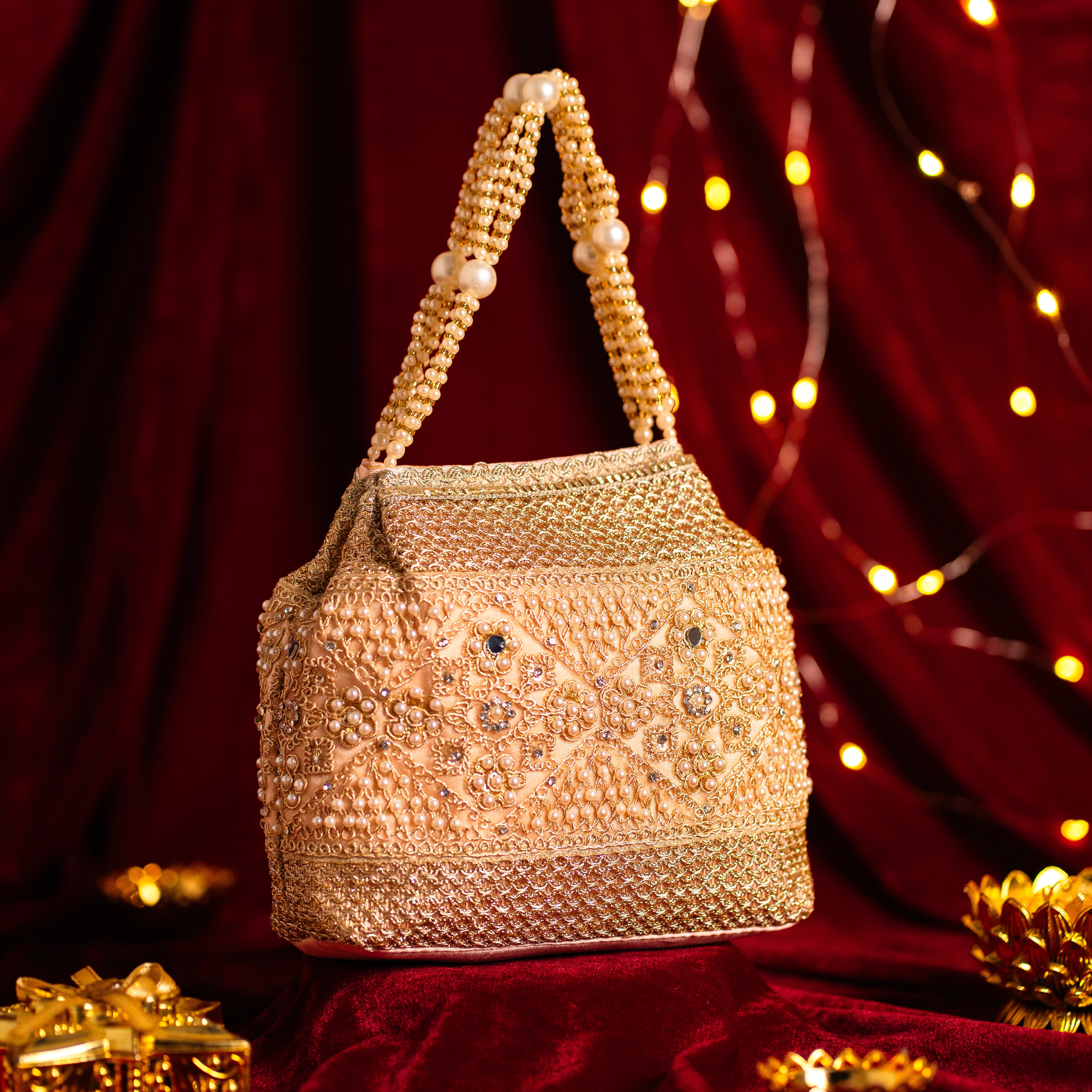 Pearl Elegance Potli