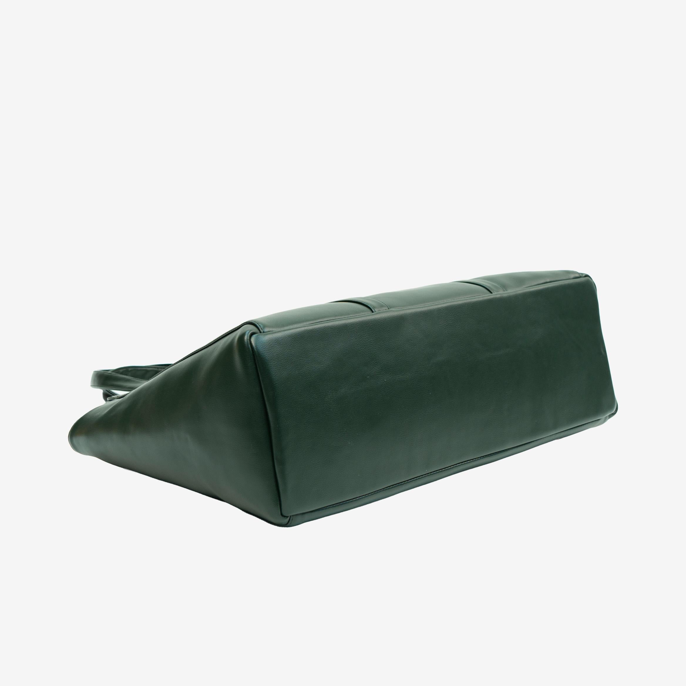 Gentle Aura Handbag