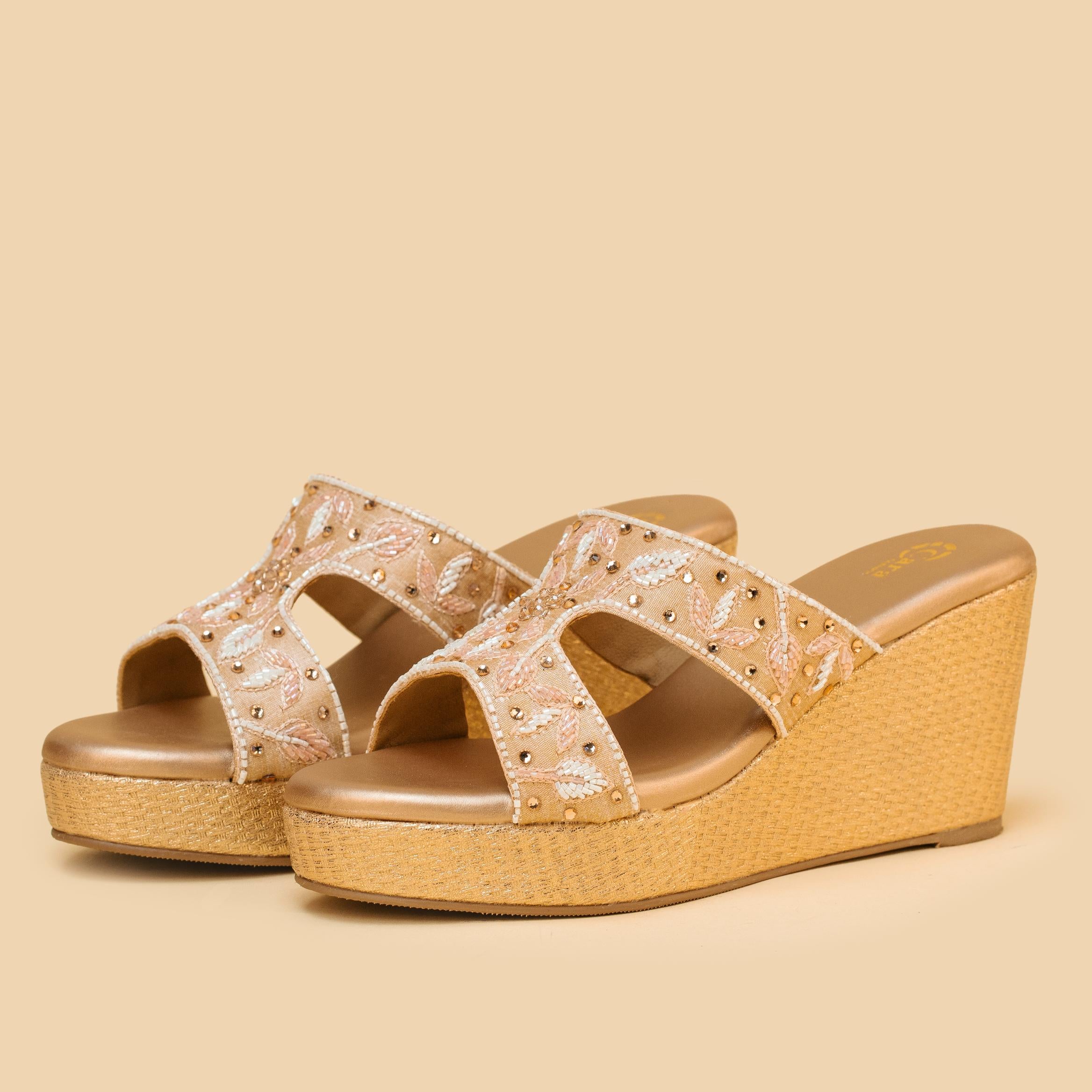 Leaflet Crystals Wedges