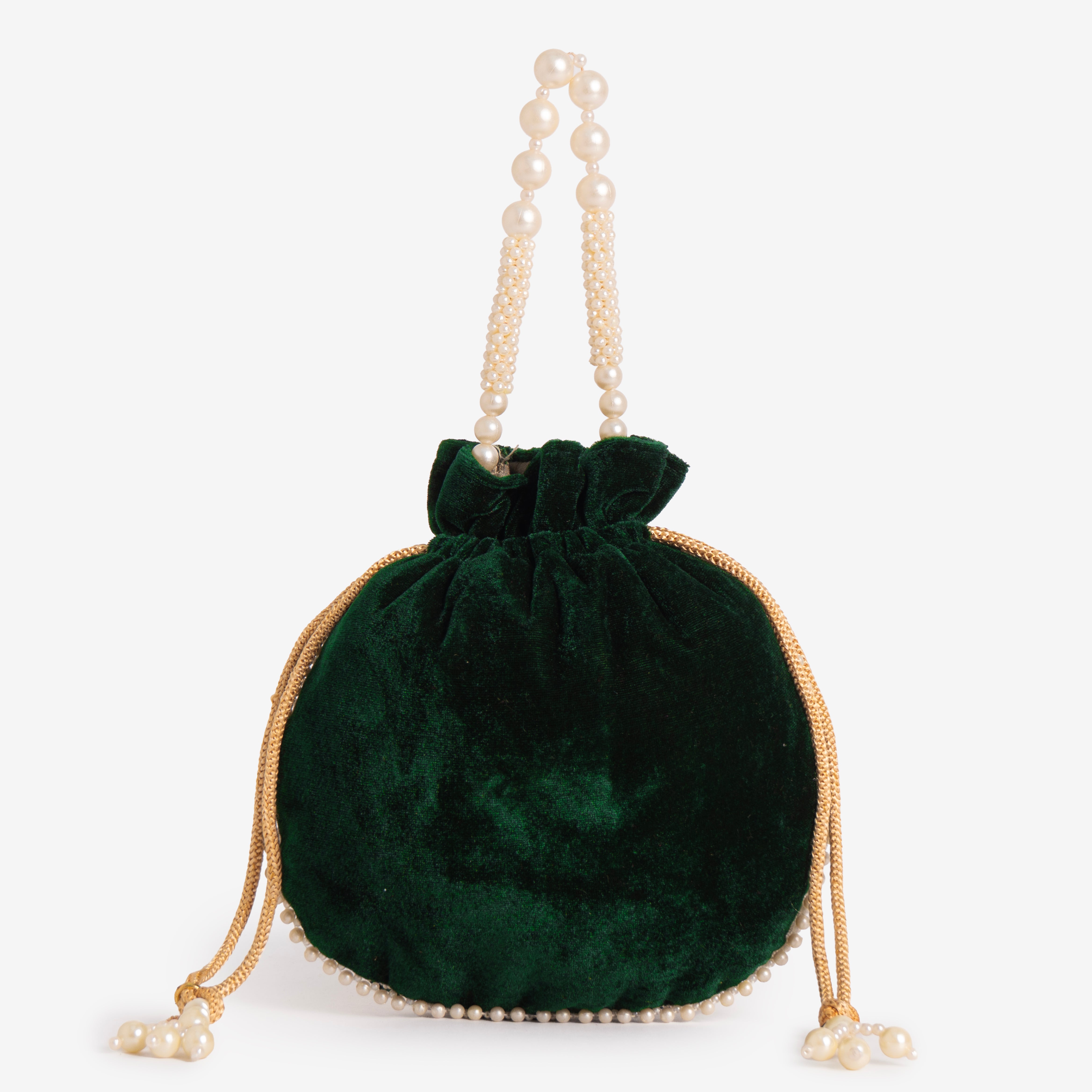 Majestic Charm | Cara