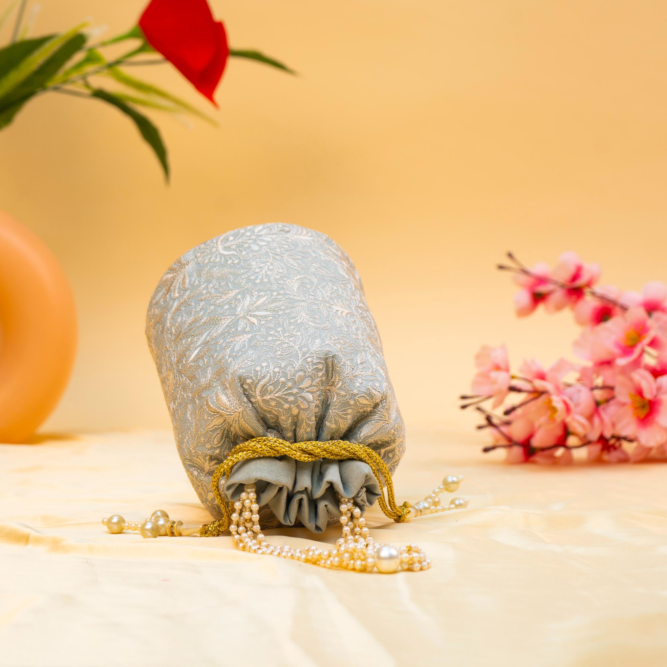 Tradition Weave Potli