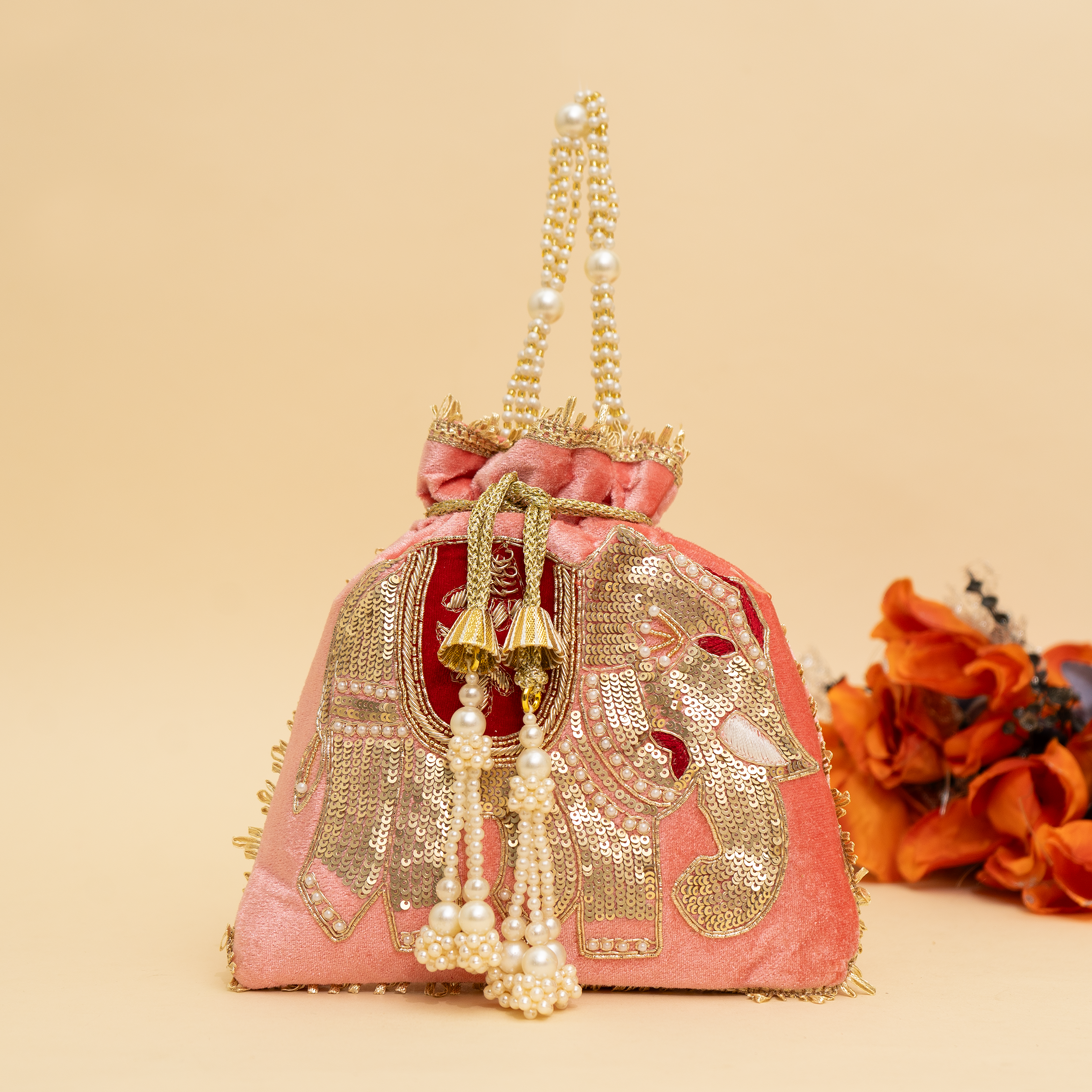 Rajsi Haathi Potli | Cara