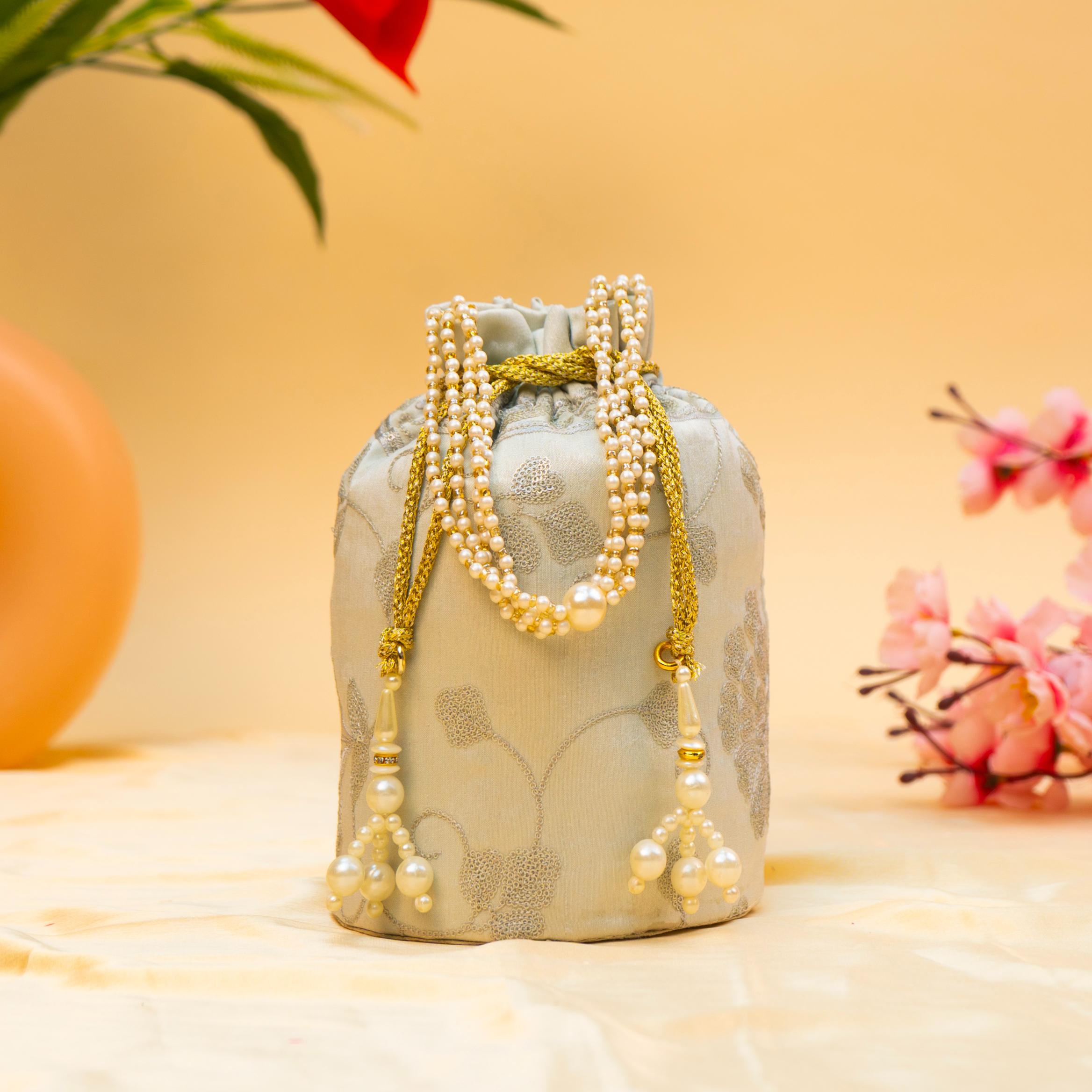 Tradition Weave Potli