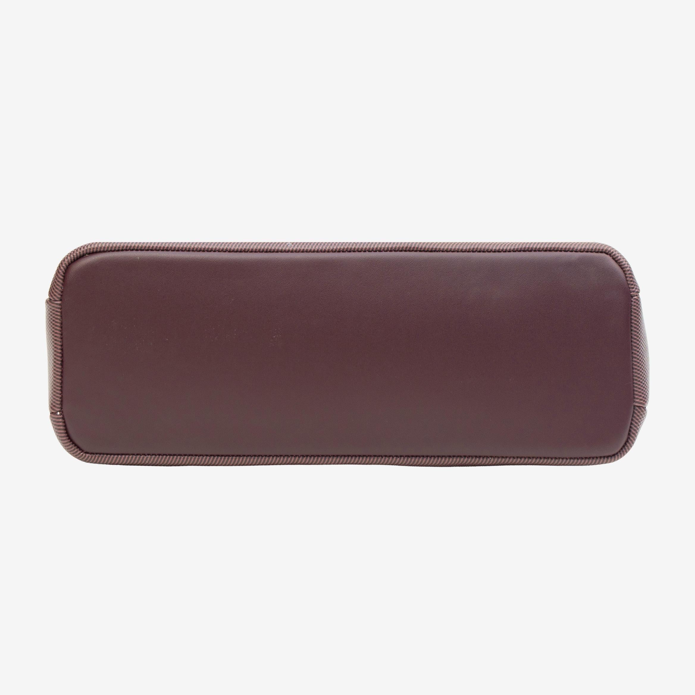 Contour Classic Handbag