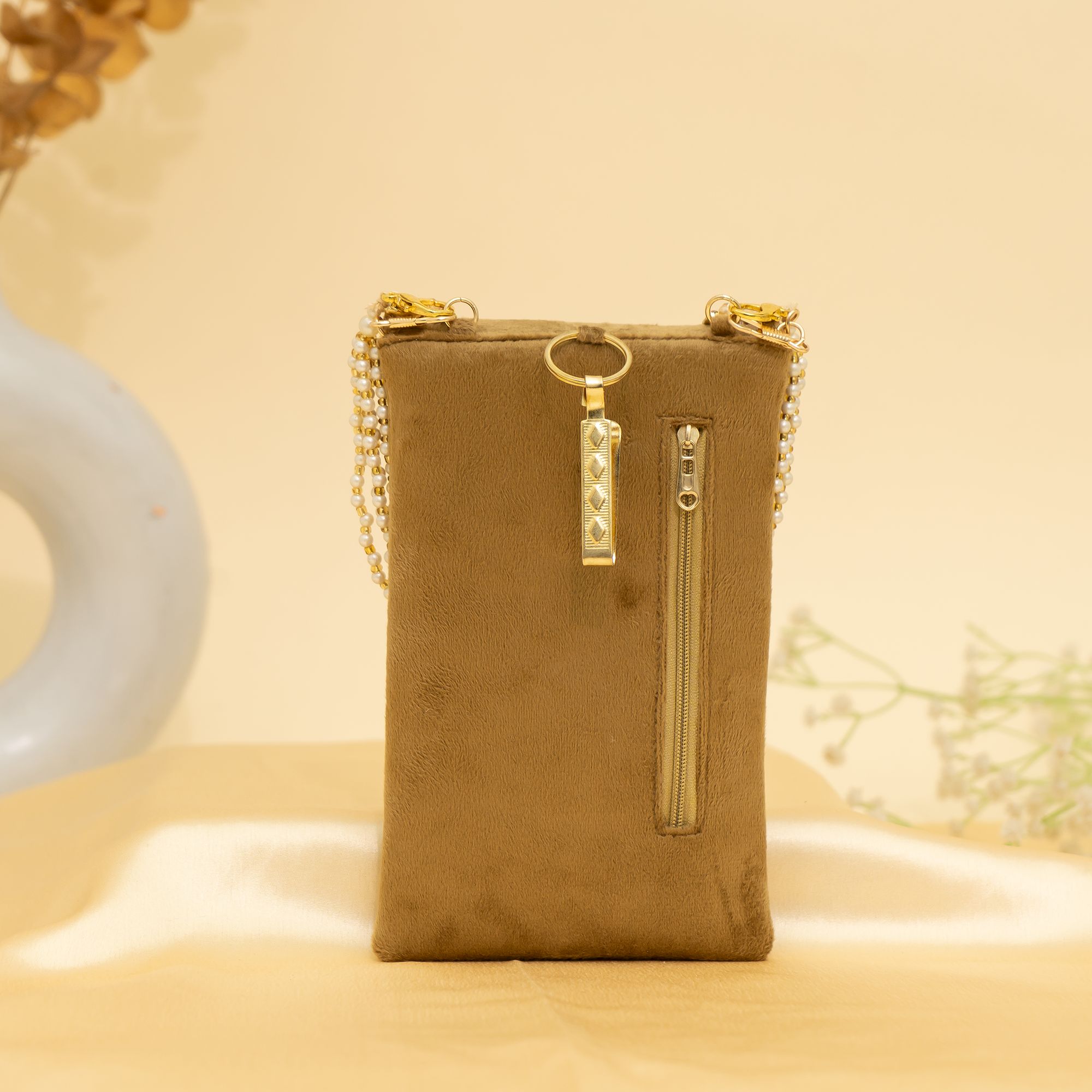 peanut brown Velvet Pearl Mobile Sling| cara