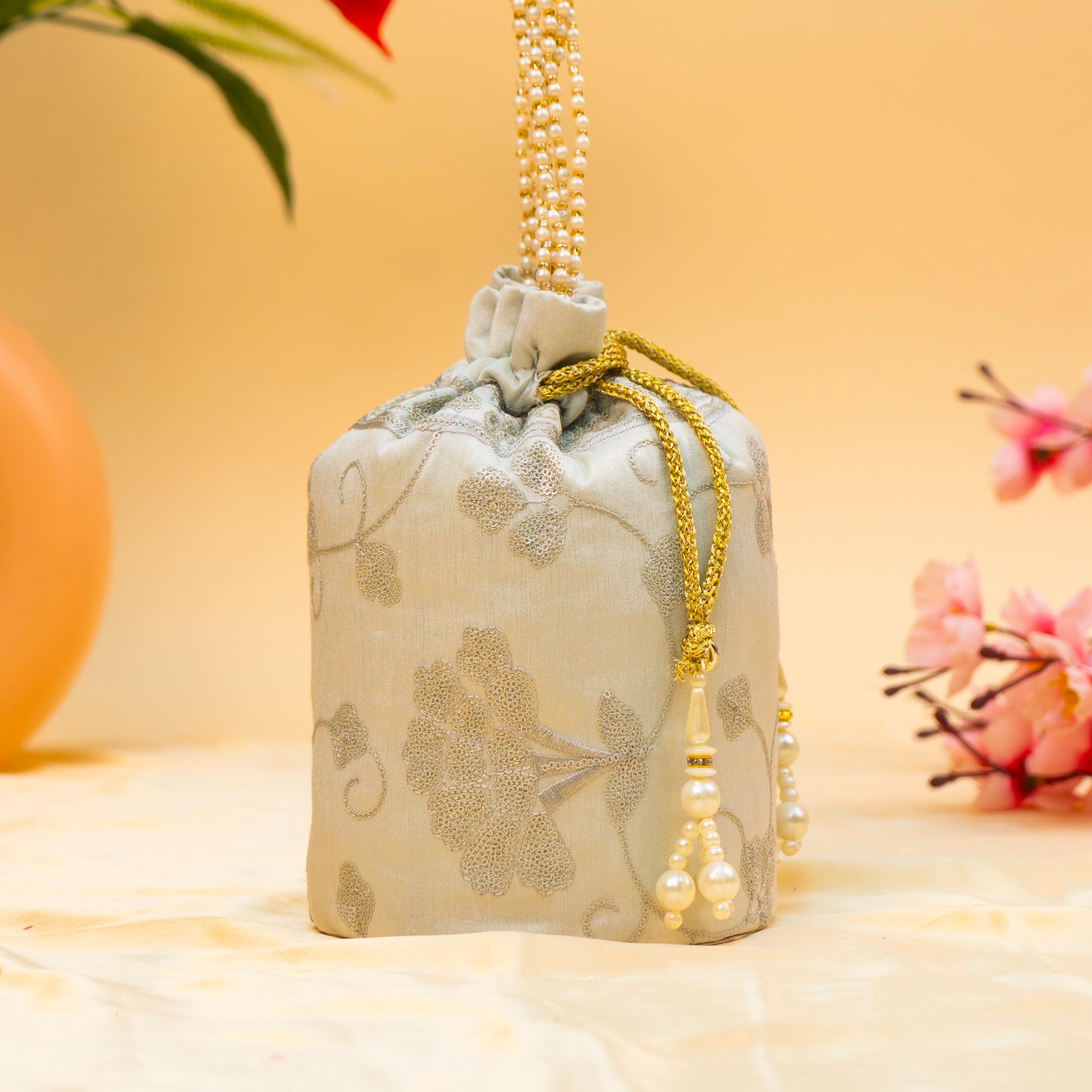 Tradition Weave Potli