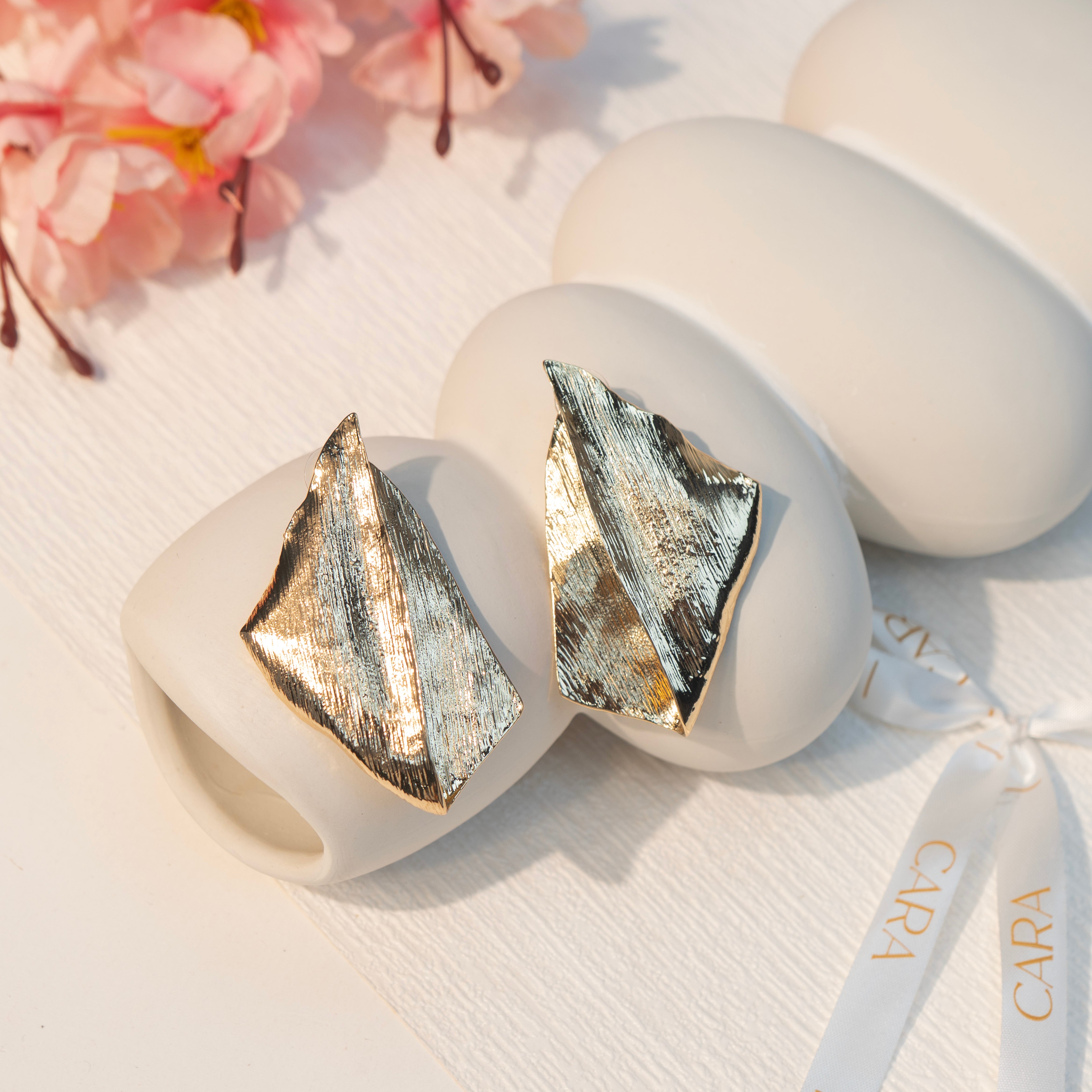 Artform Glow Earrings