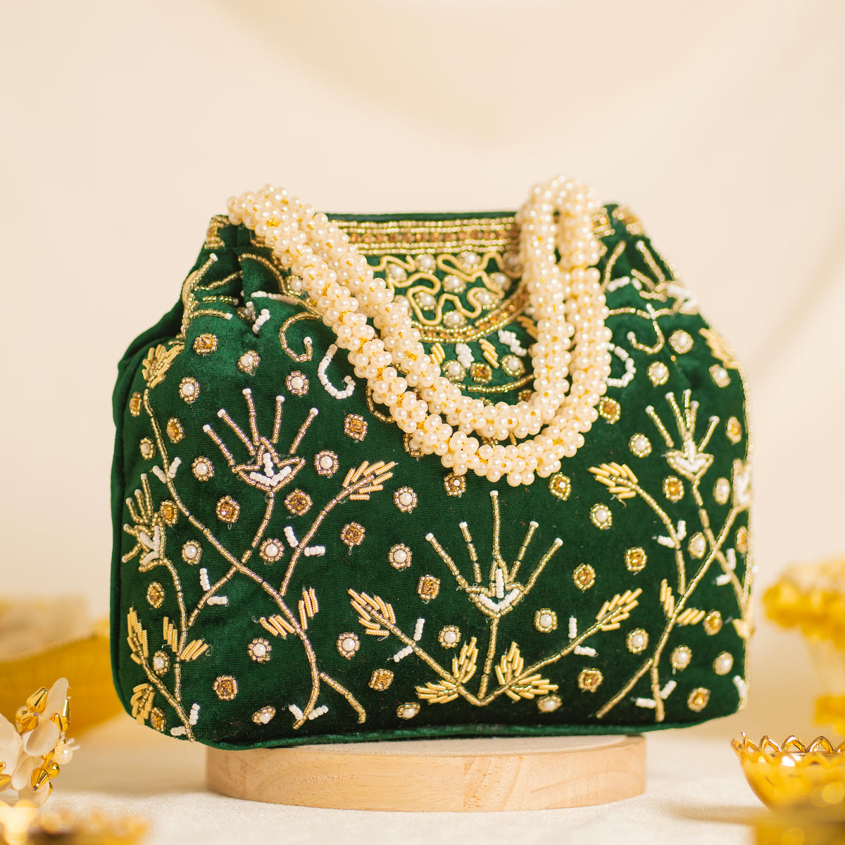 Bridal Pearlstone Velvet Potli