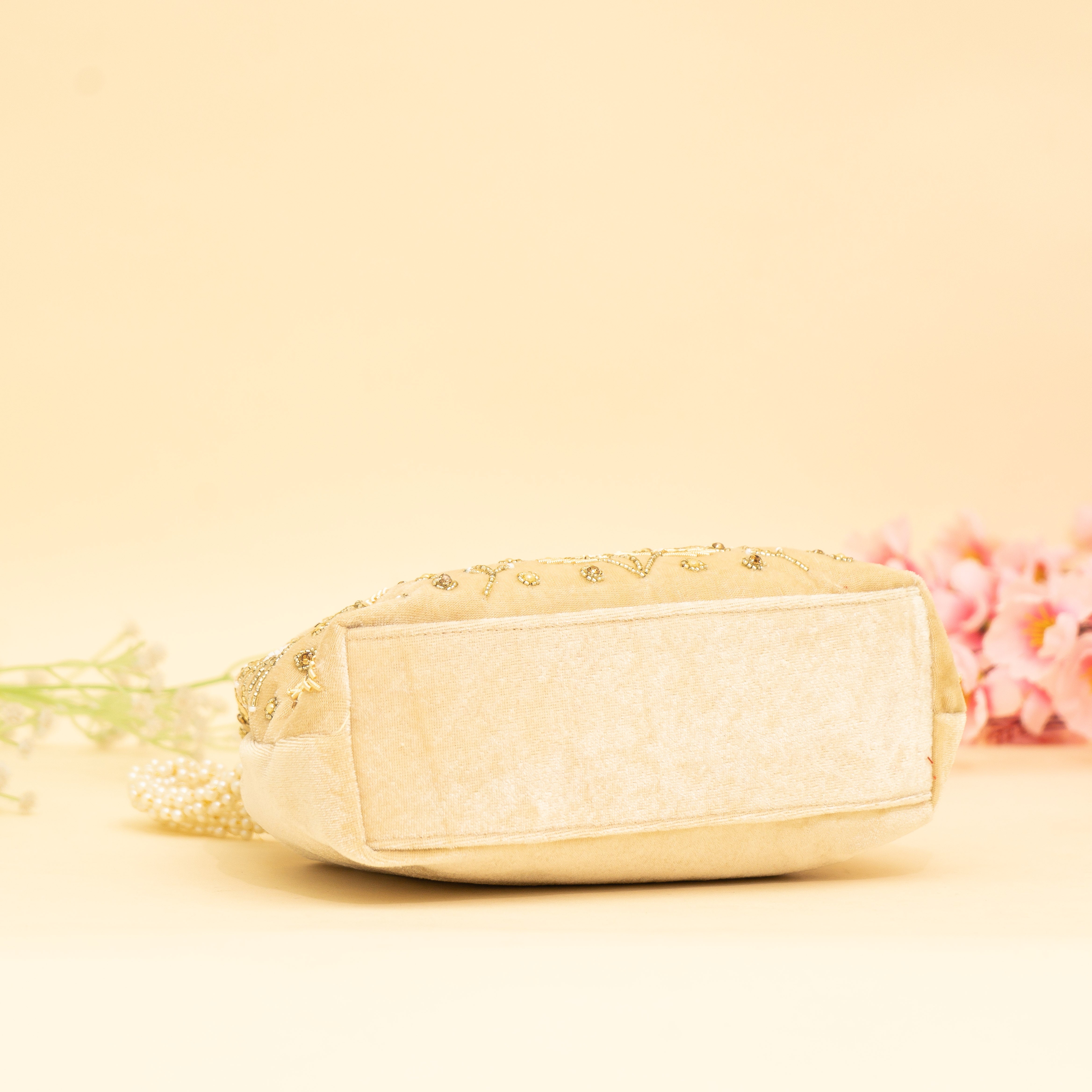 Cream Bridal Pearlstone Velvet Potli