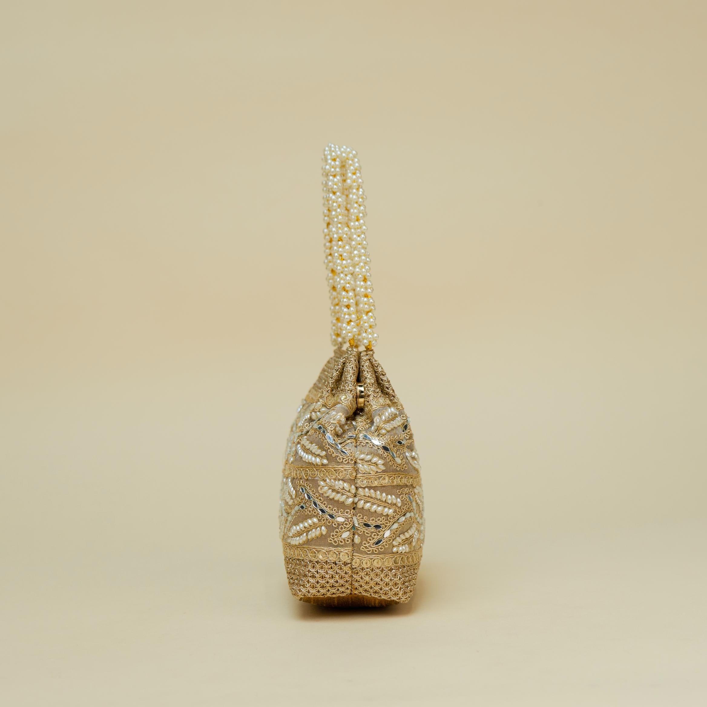 Ornate Handle Potli
