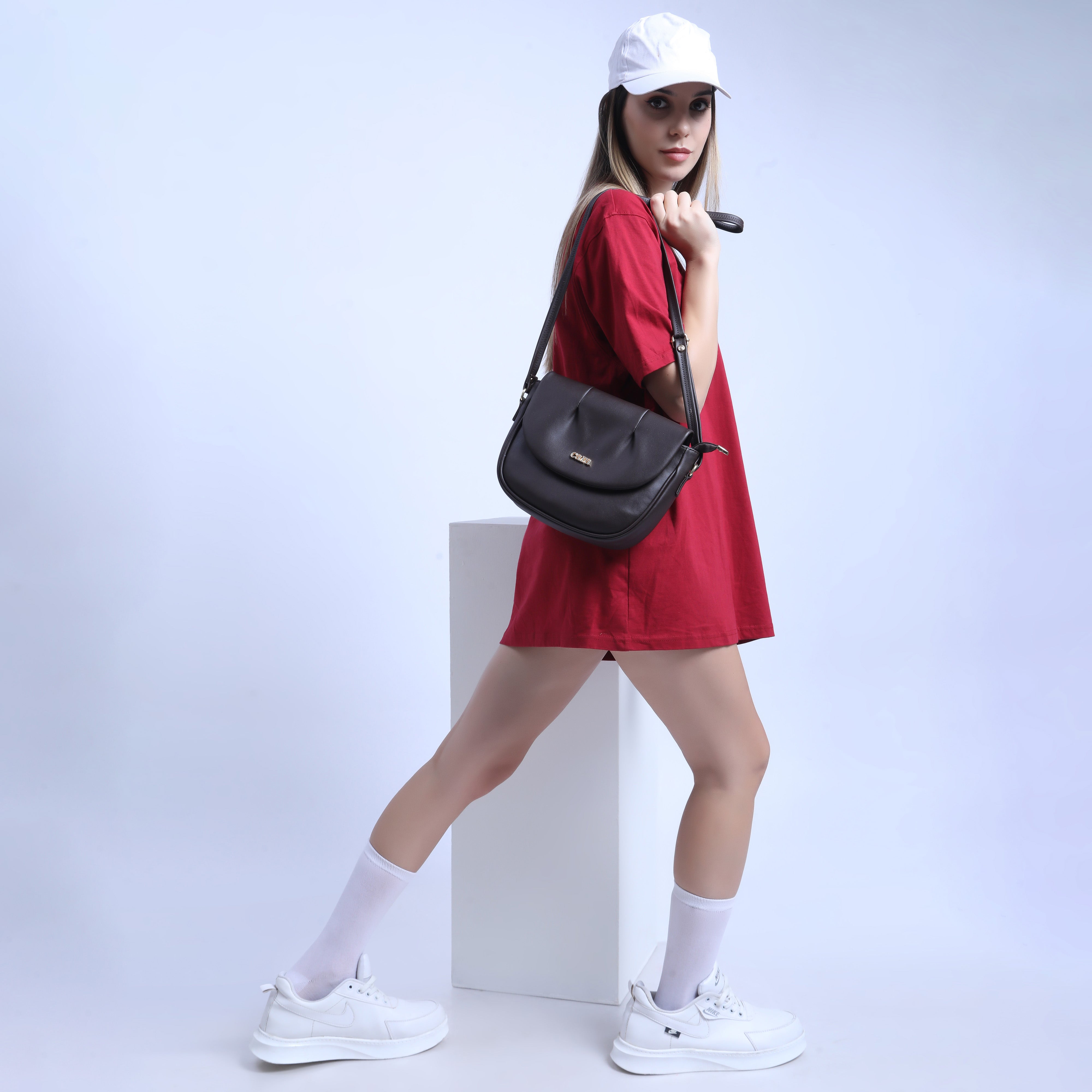 Crescent Moon SLINGBAG | CARA
