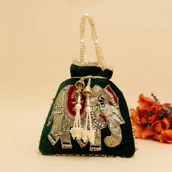 Rajsi Haathi Potli | Cara