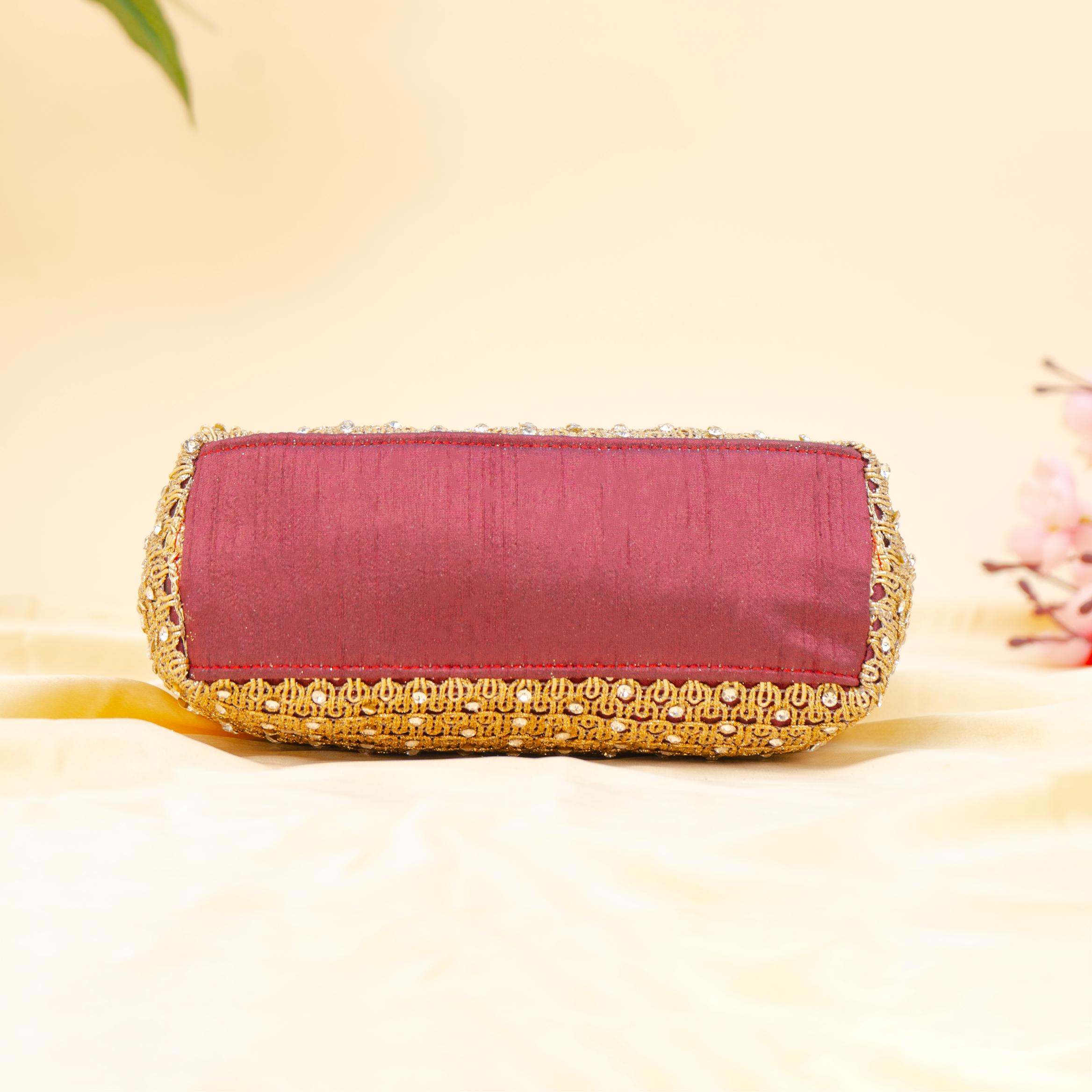 Pearl Mesh Glam Potli