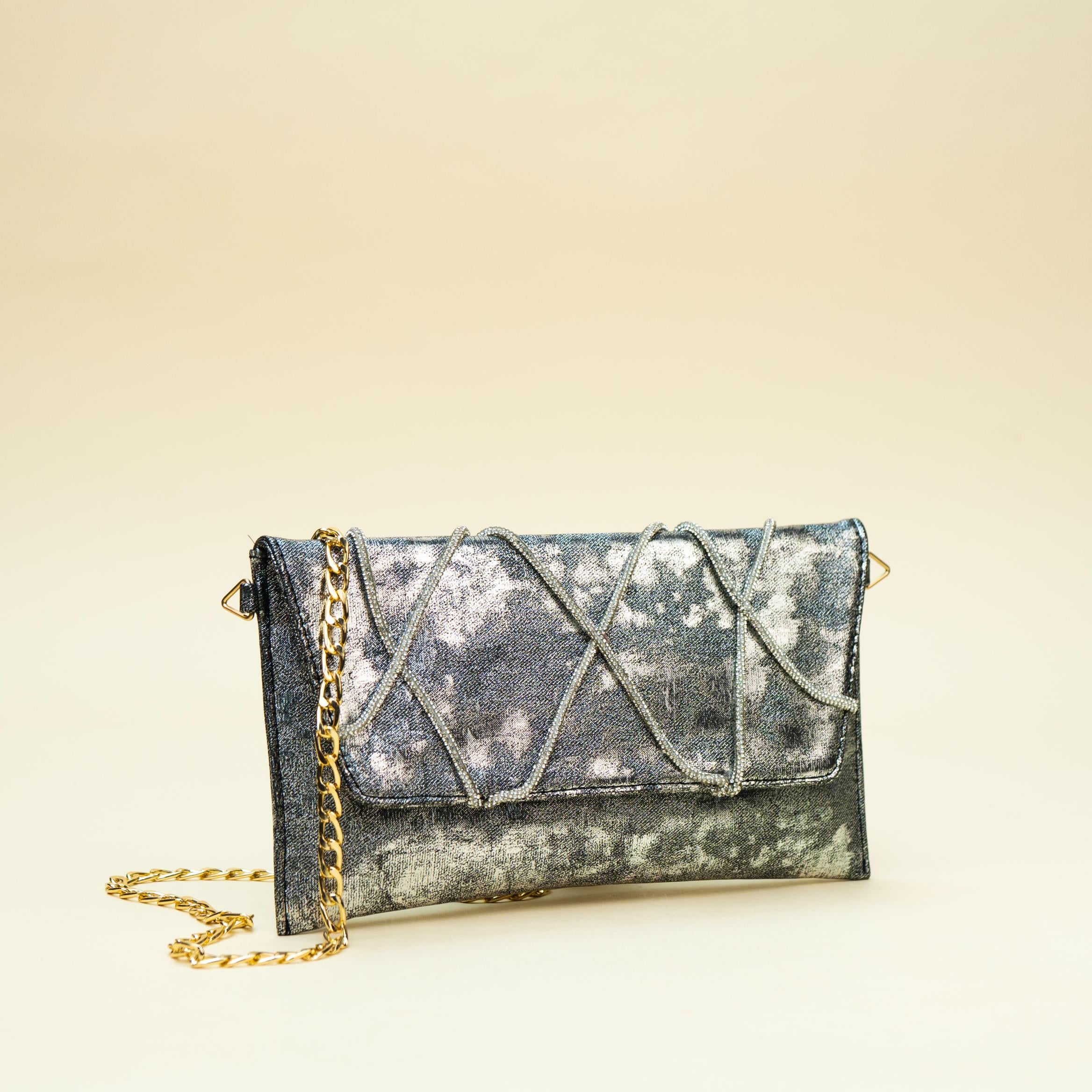 Chain Edit Clutch