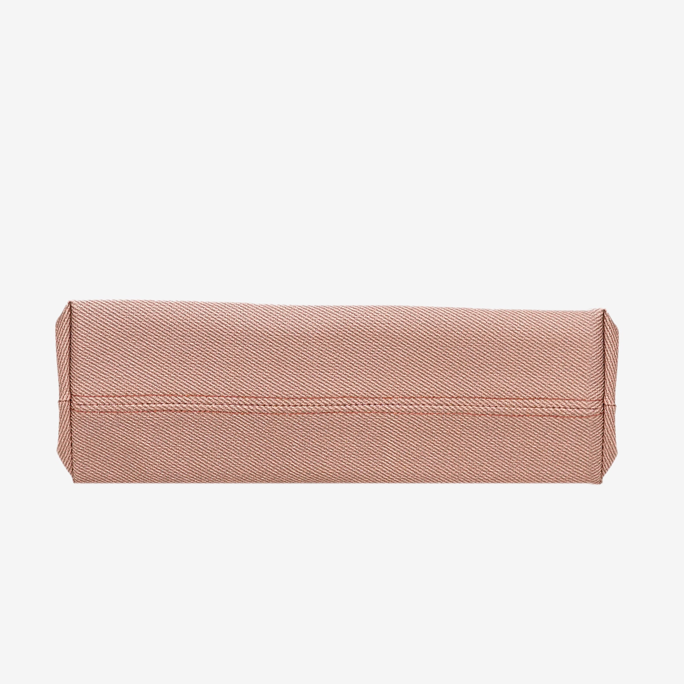 The Classic Utility Handbag