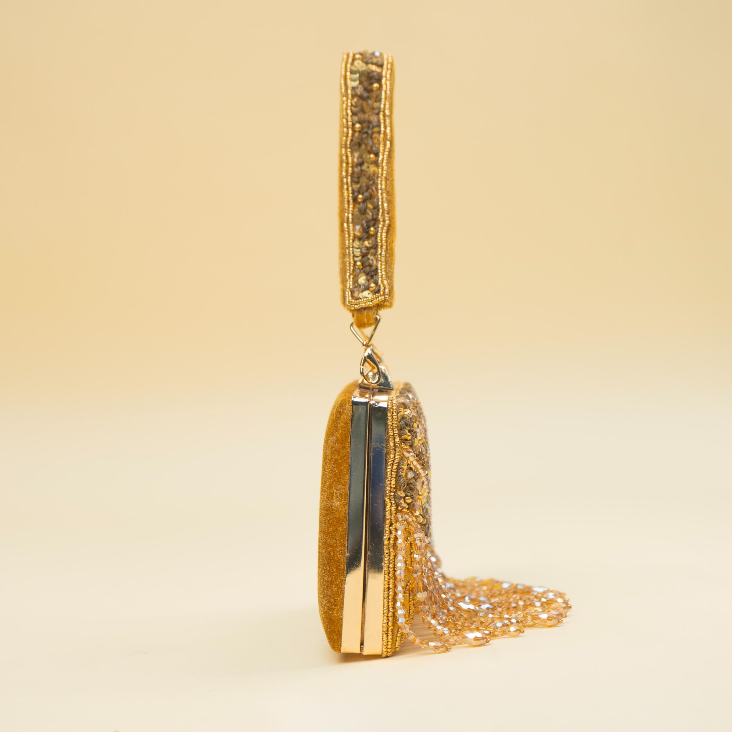 Timeless Pearl Gold Clutch