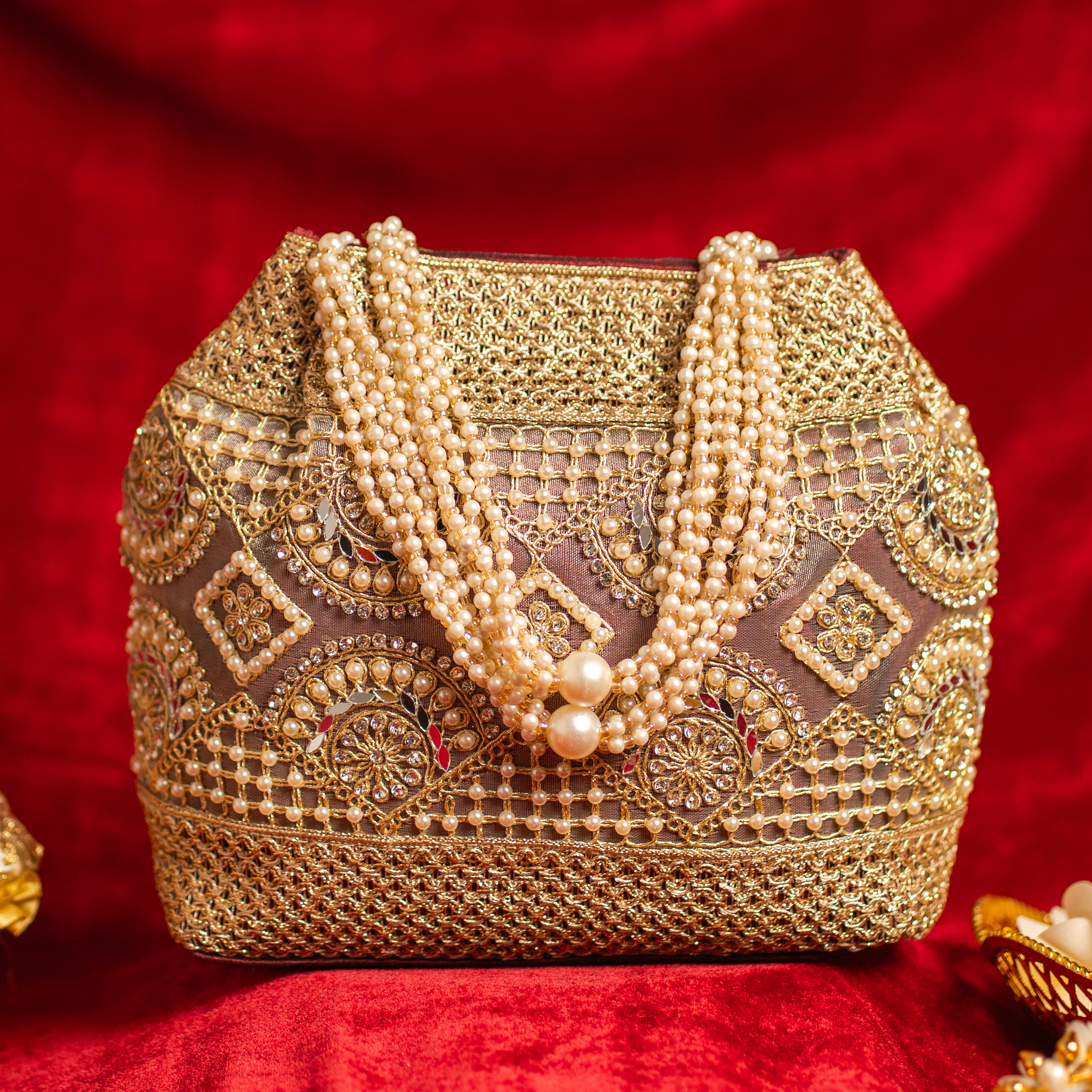 Noorani Pearl Potli
