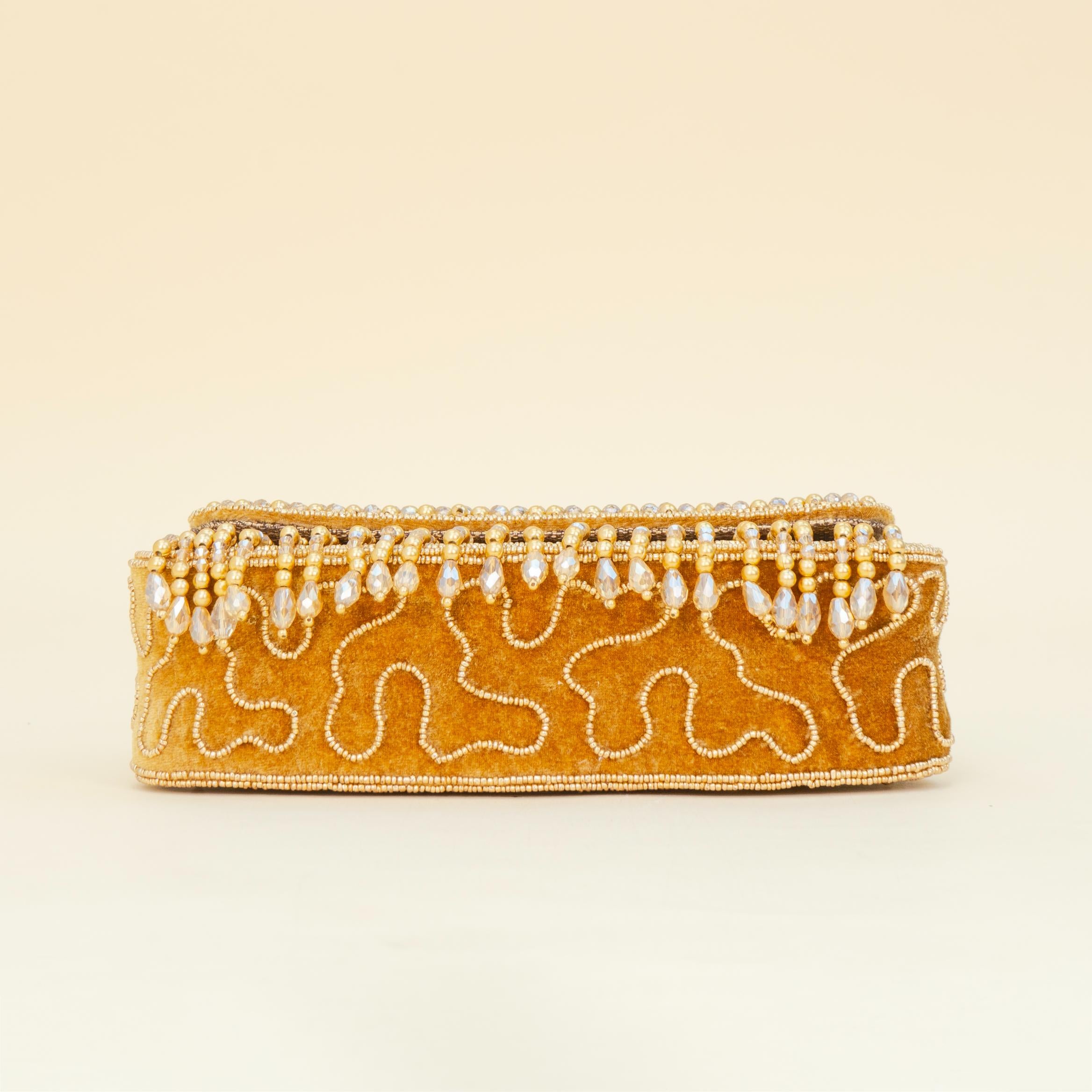 Retro Muse Pearl Bag