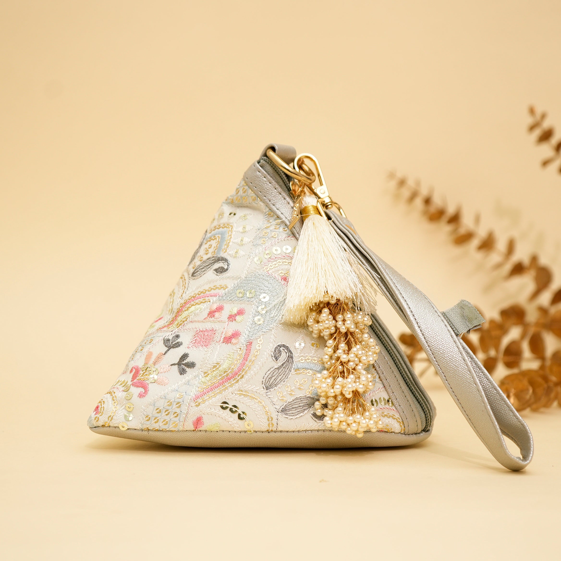 Tassel Bloom Potli | Cara