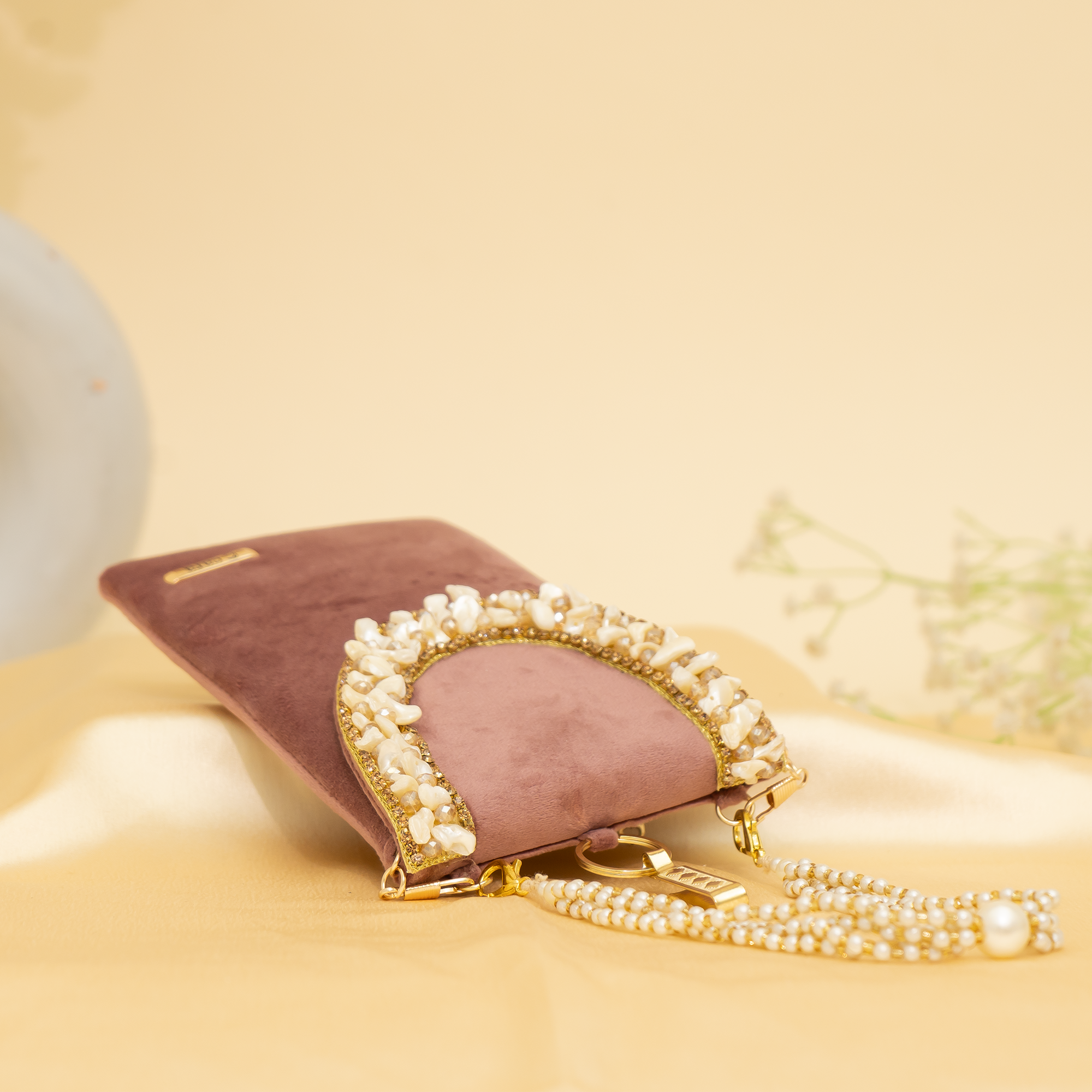 mauve Velvet Pearl Mobile Sling| cara