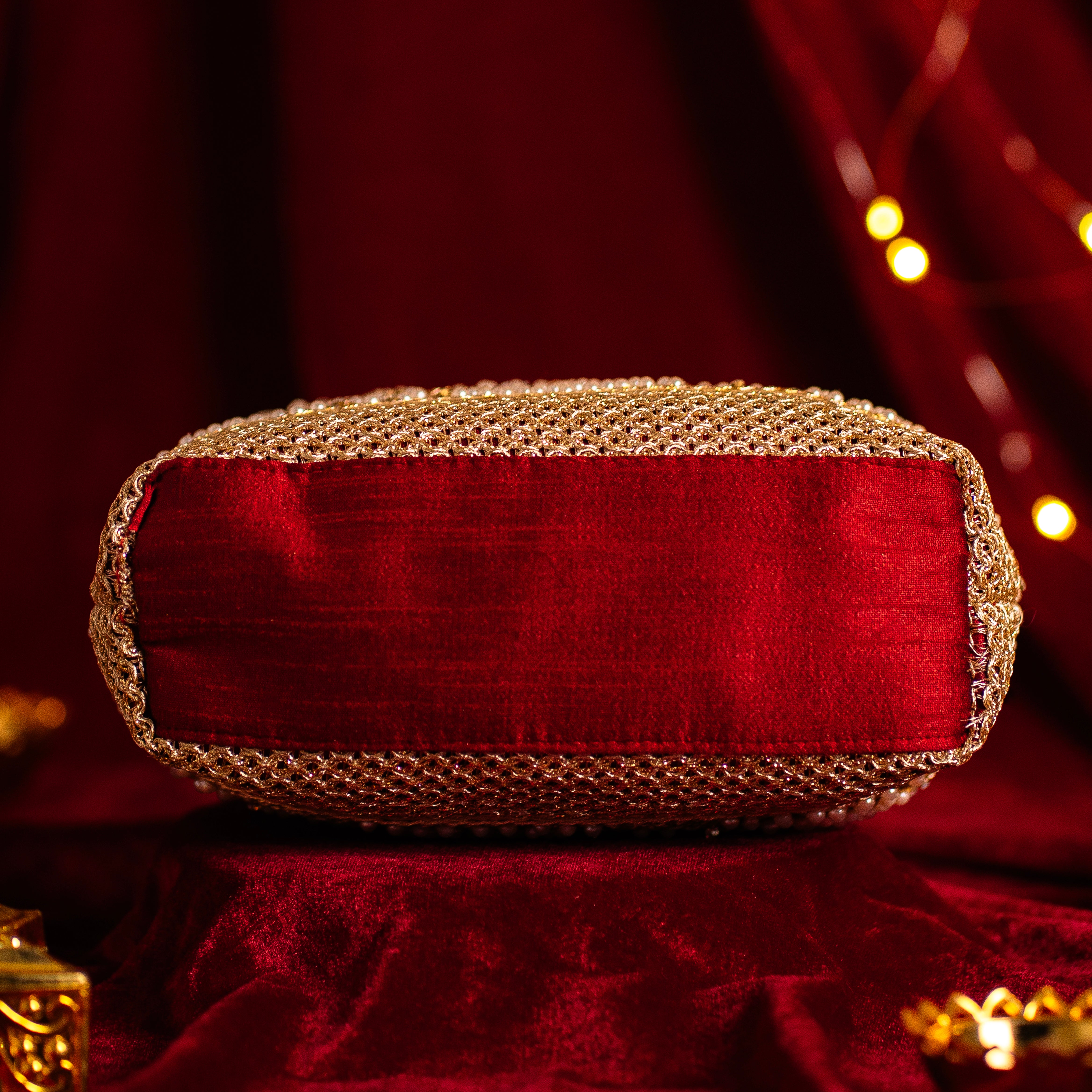 Pearl Elegance Potli