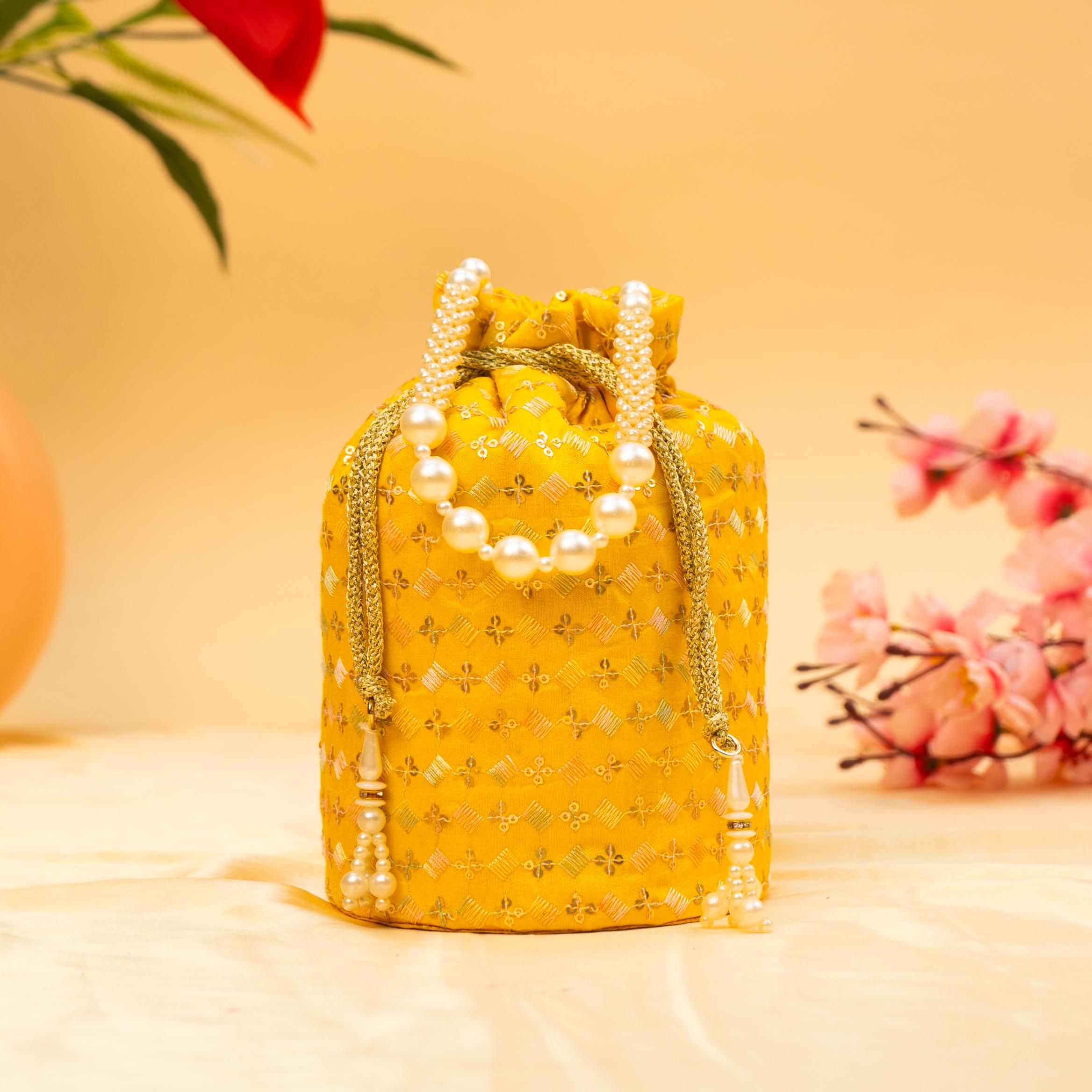 Tradition Weave Potli