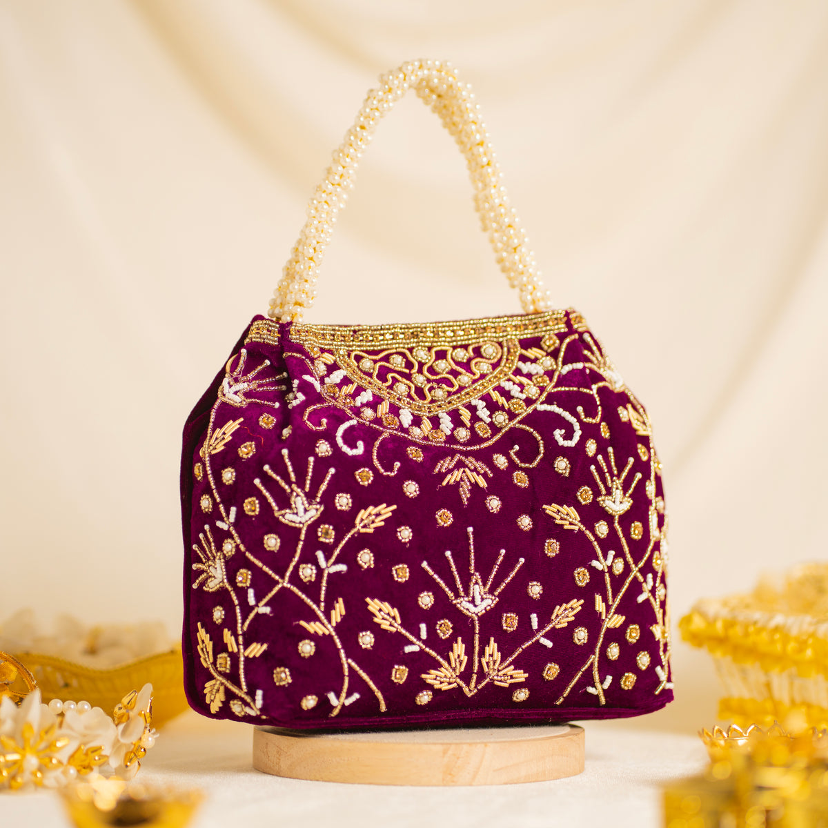 Bridal Pearlstone Velvet Potli