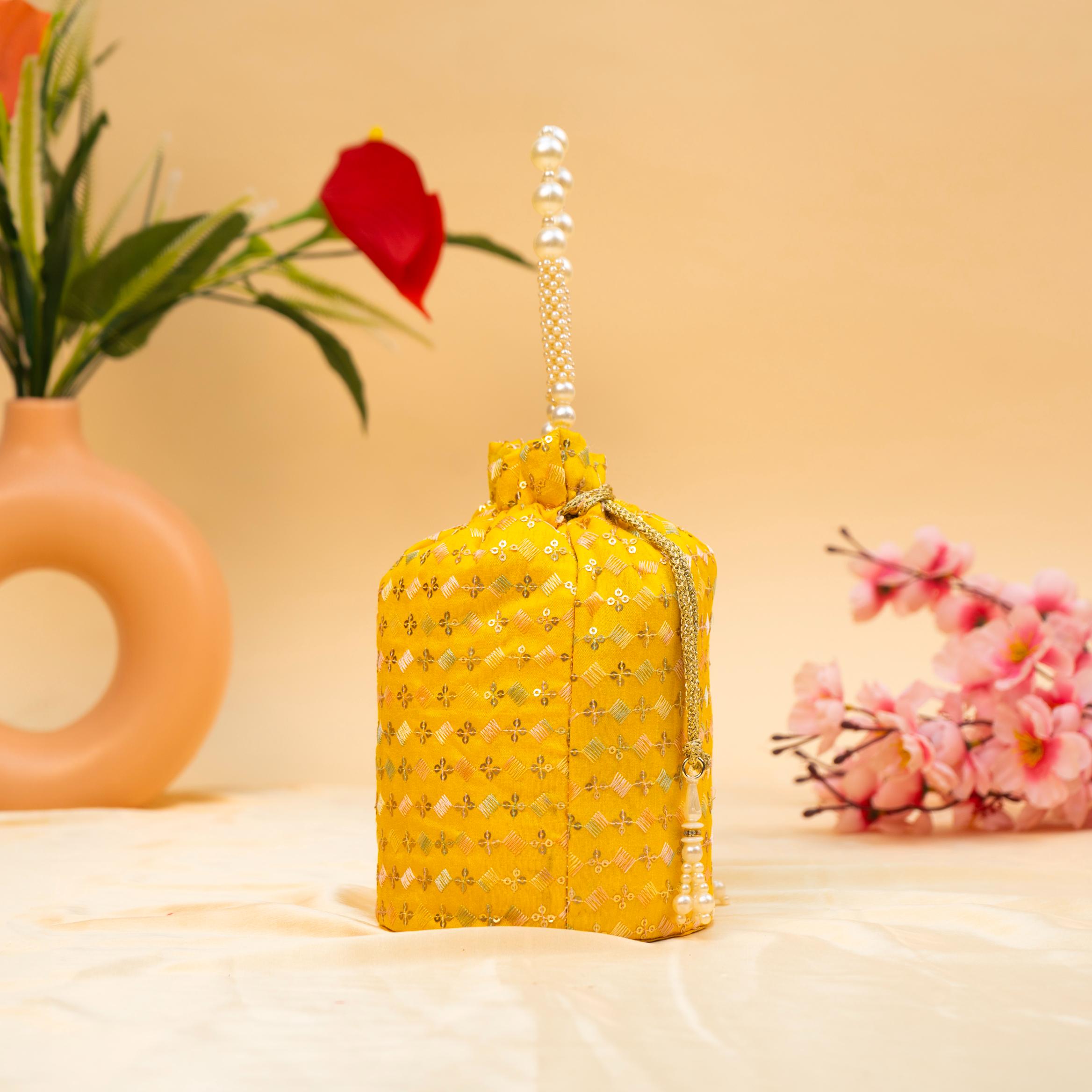 Tradition Weave Potli