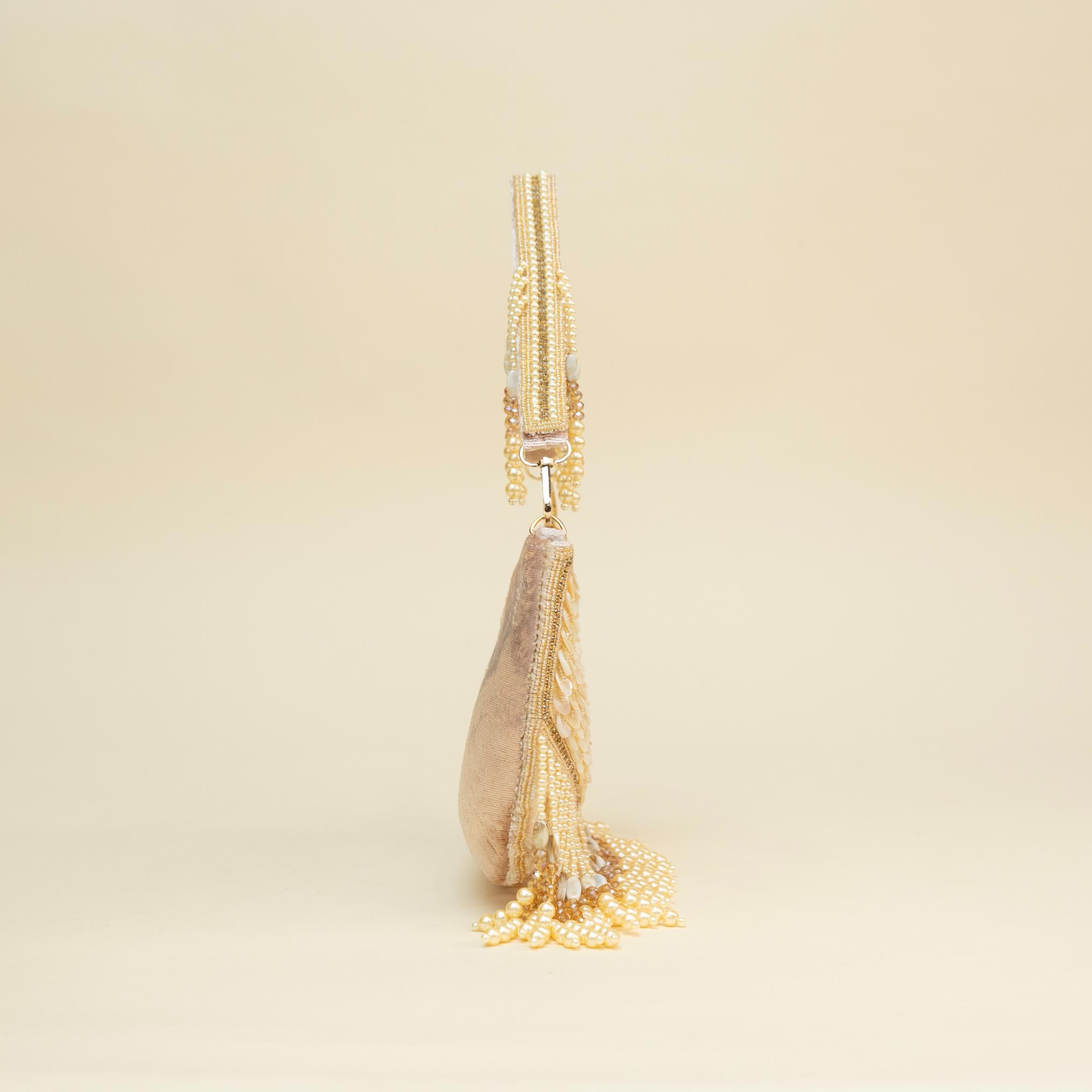 Roselle Bead Accent Line